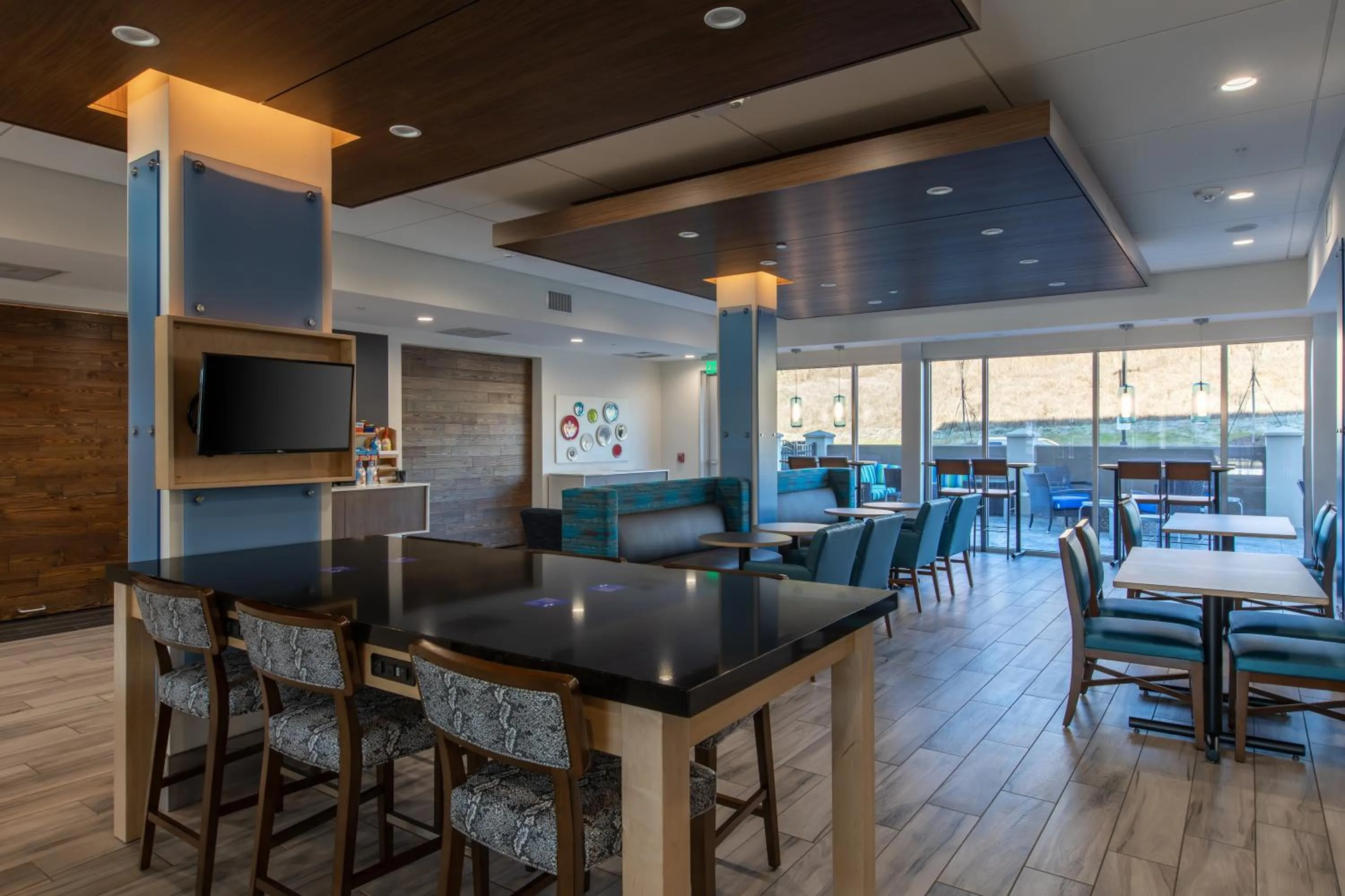 Property building in Holiday Inn Express & Suites Gainesville - Lake Lanier Area by IHG