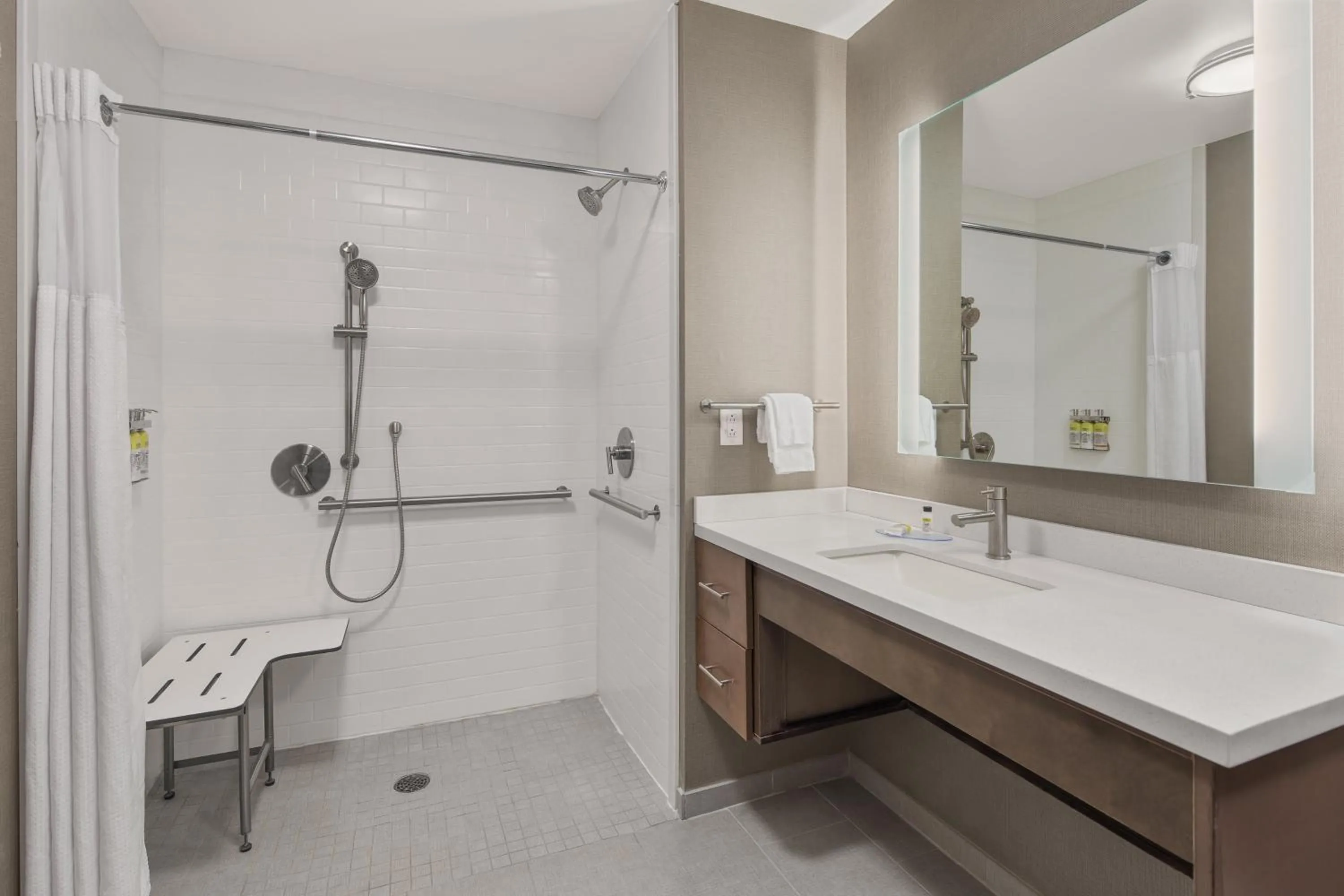 Photo of the whole room in Staybridge Suites - Florence Center by IHG