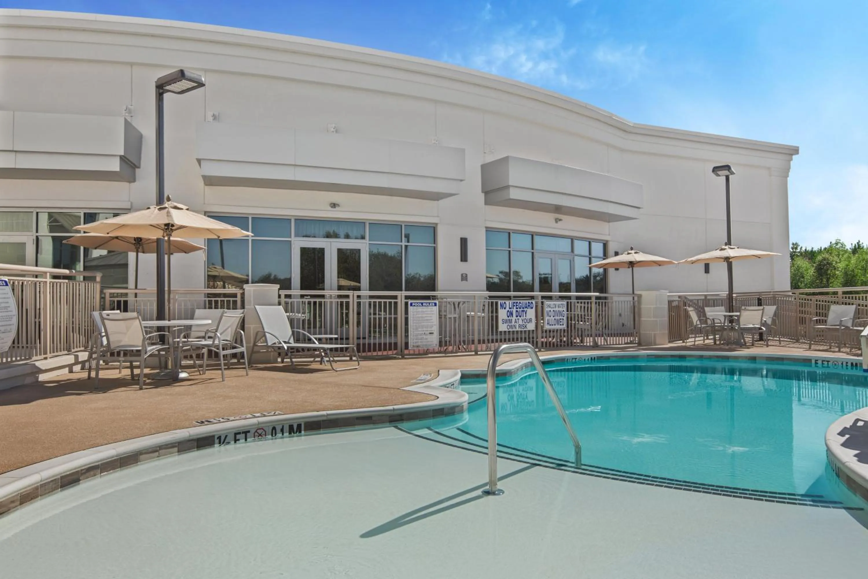 Swimming pool in Staybridge Suites - Florence Center by IHG