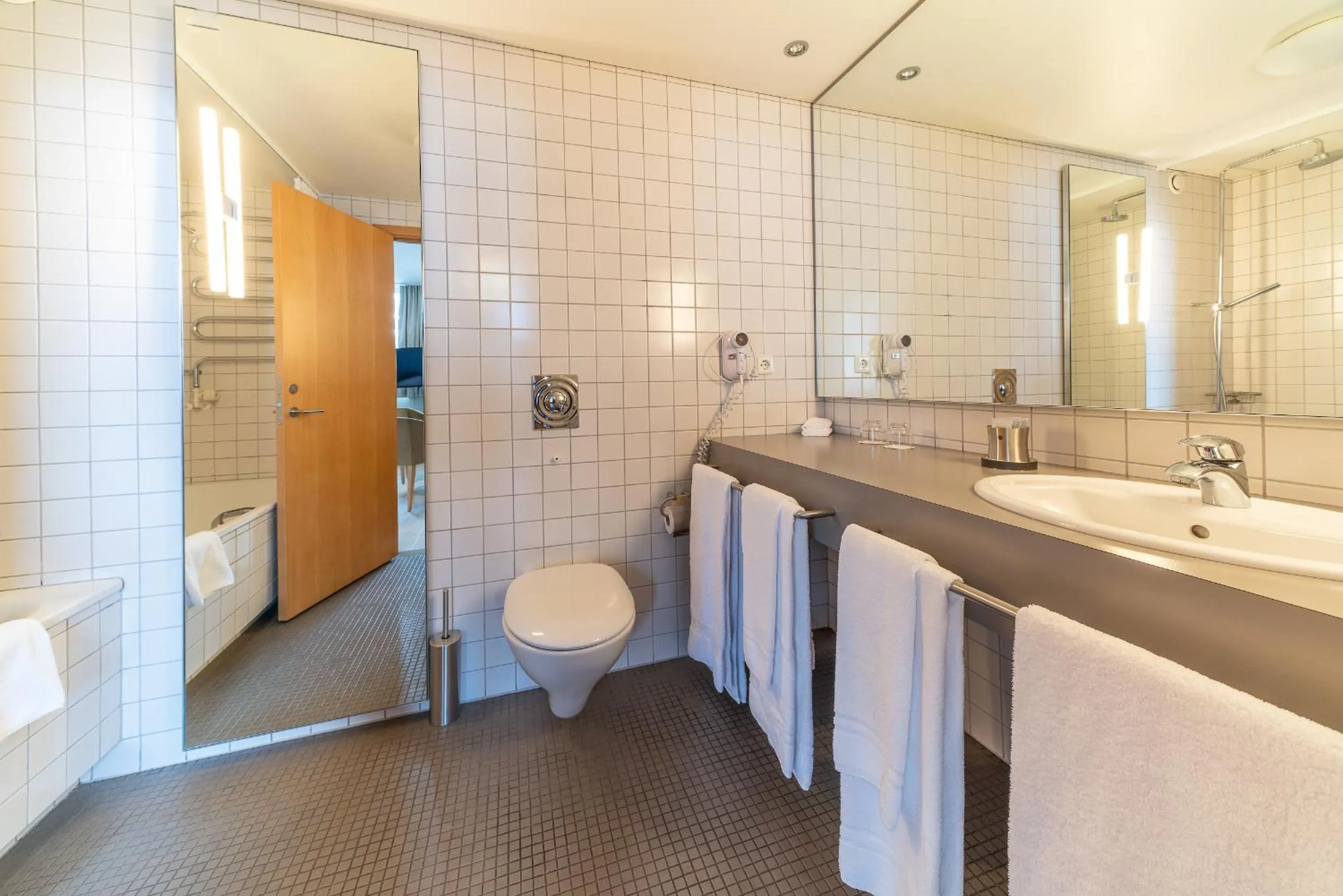 Property building in Hotel Isafjördur - Torg