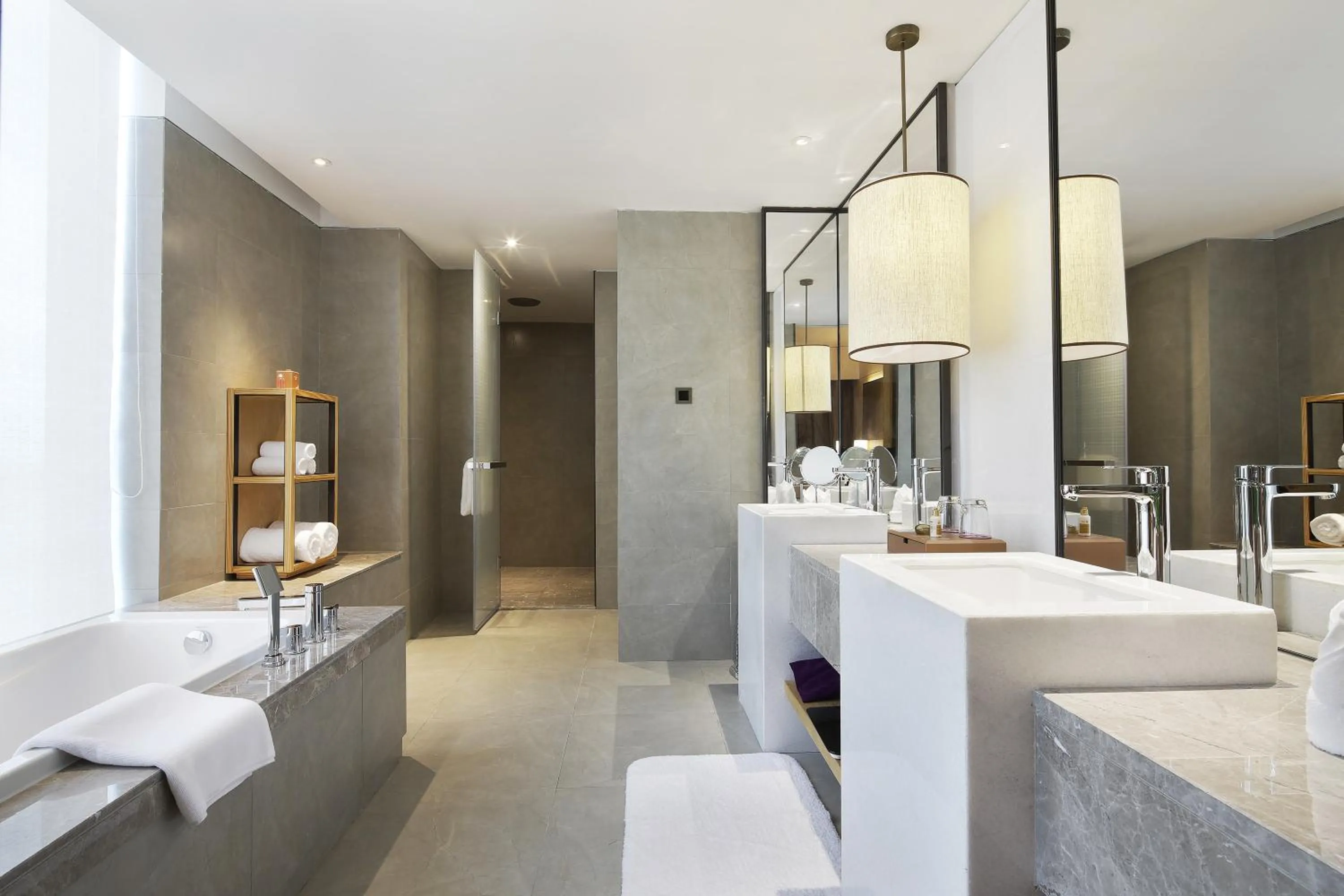 Photo of the whole room in Crowne Plaza Nanchang Wanli by IHG