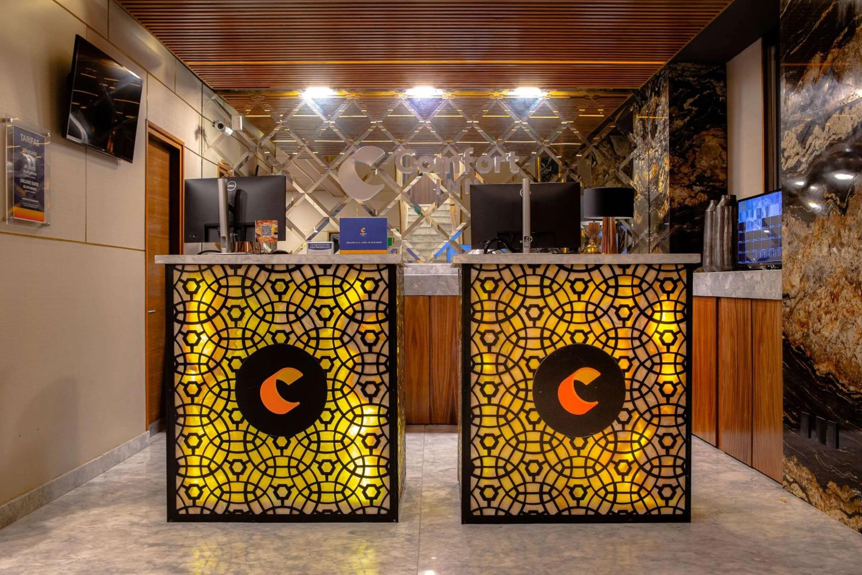 Lobby or reception in Hotel Cayala Inn