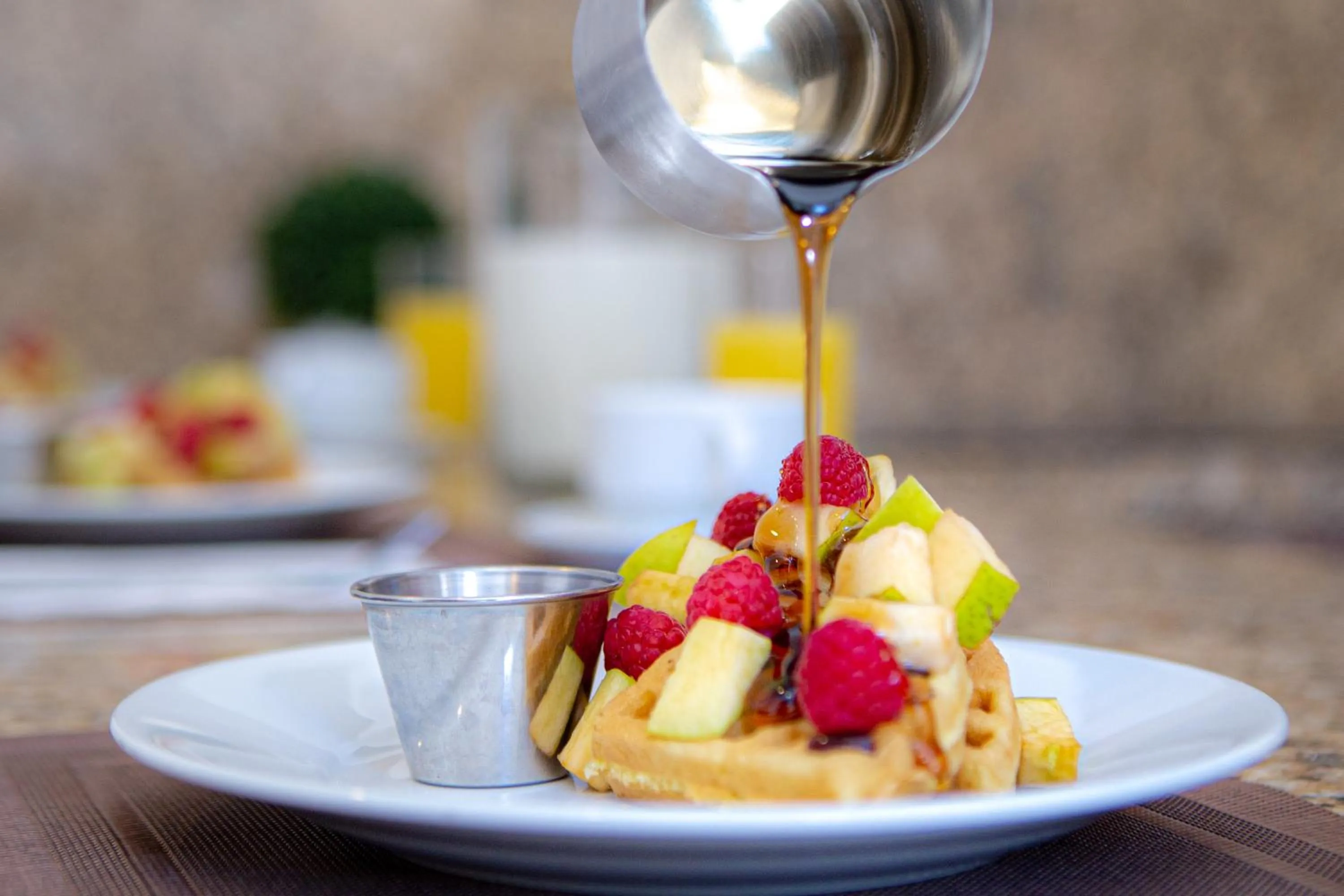 Restaurant/places to eat in Hotel Cayala Inn