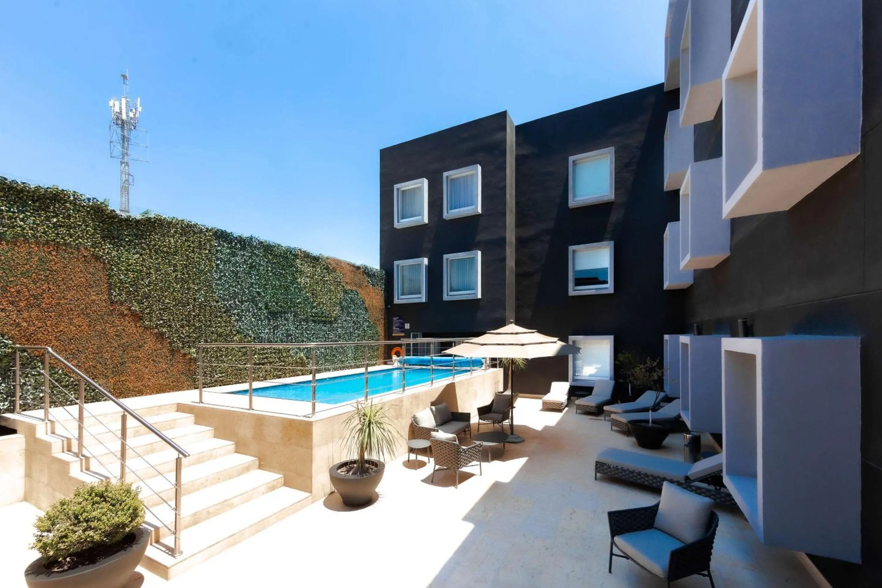 Property building, Swimming Pool in Hotel Cayala Inn