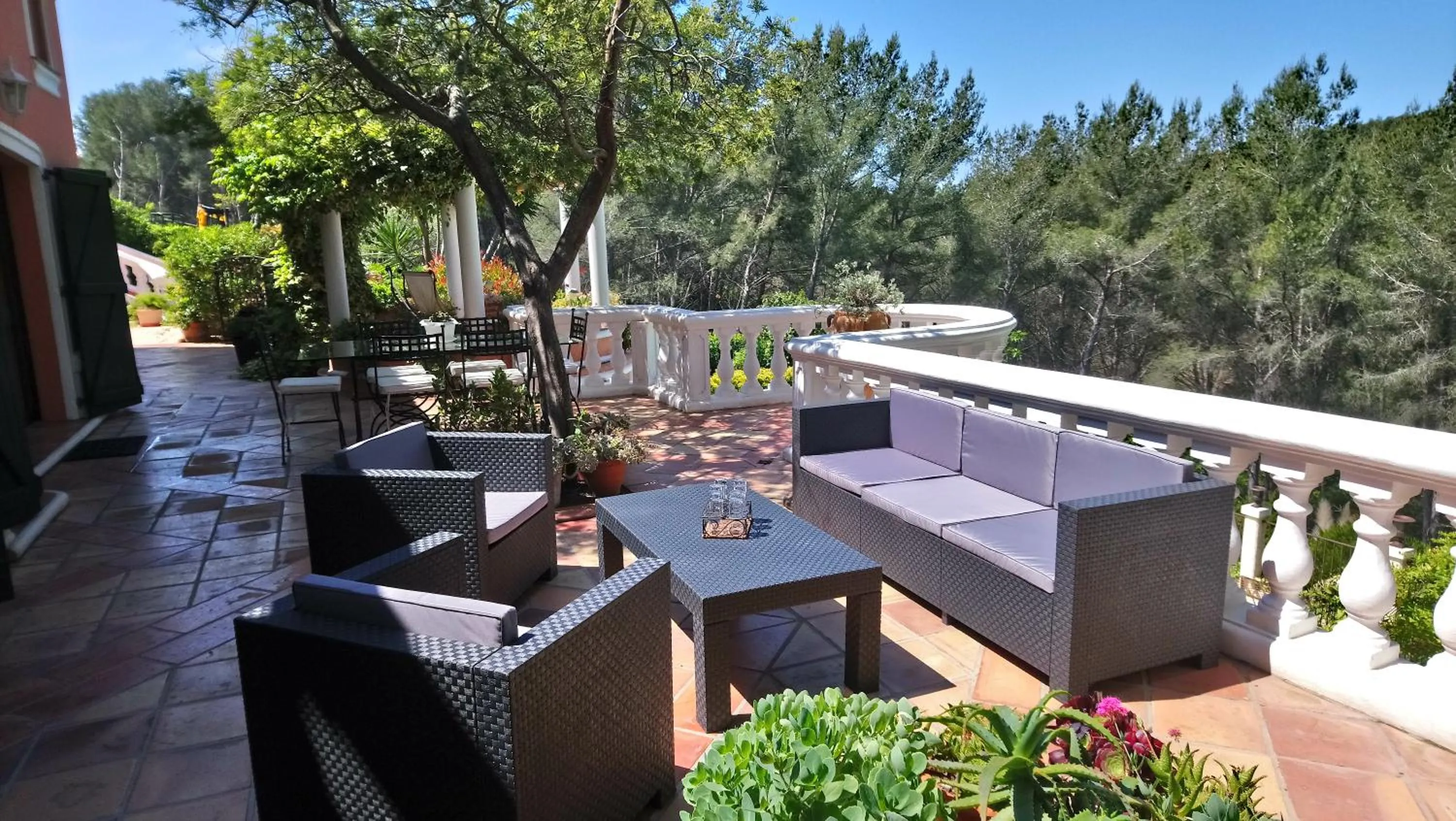 Patio in La Florentine