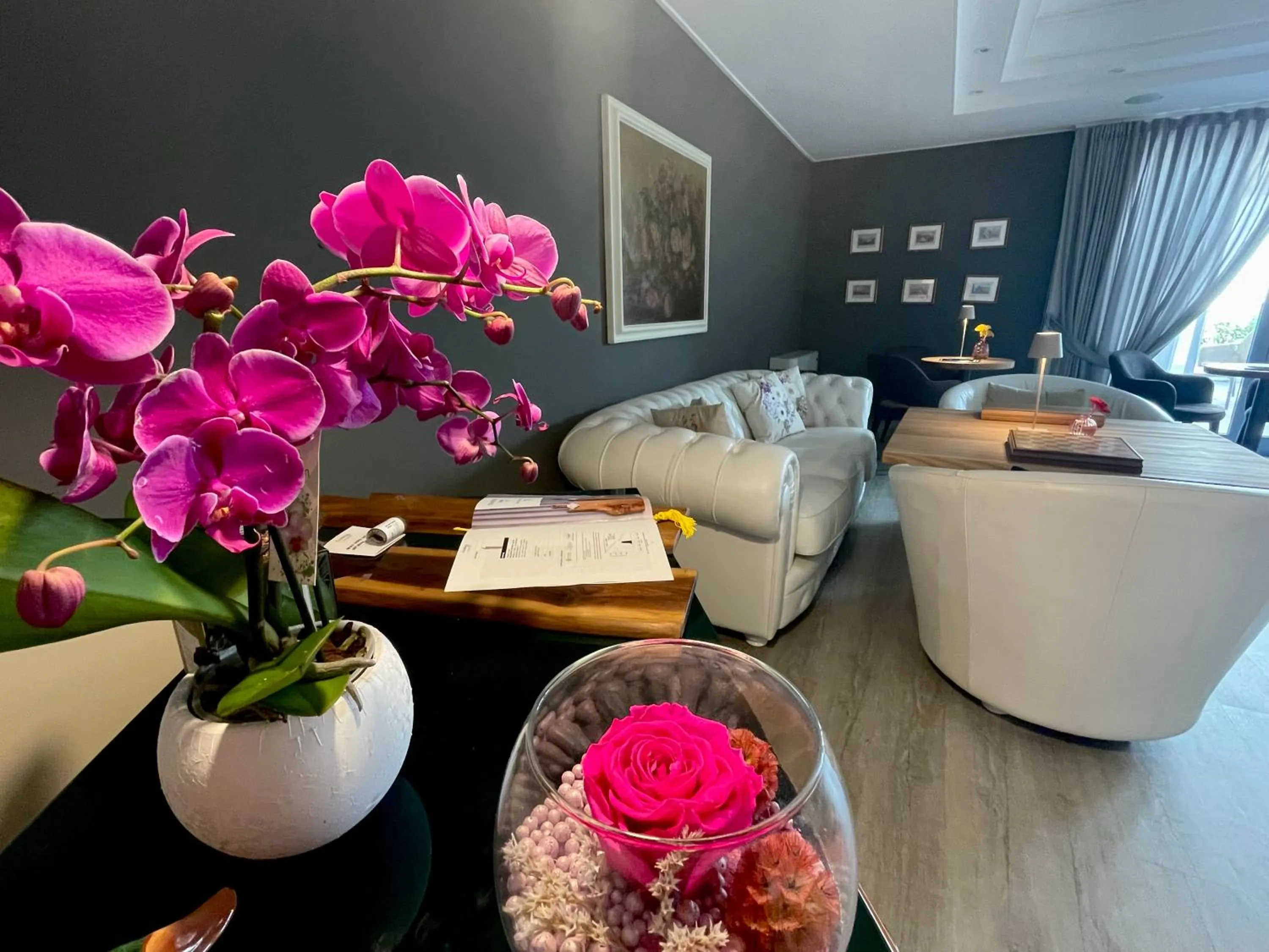 Lounge or bar in Hotel Alfieri