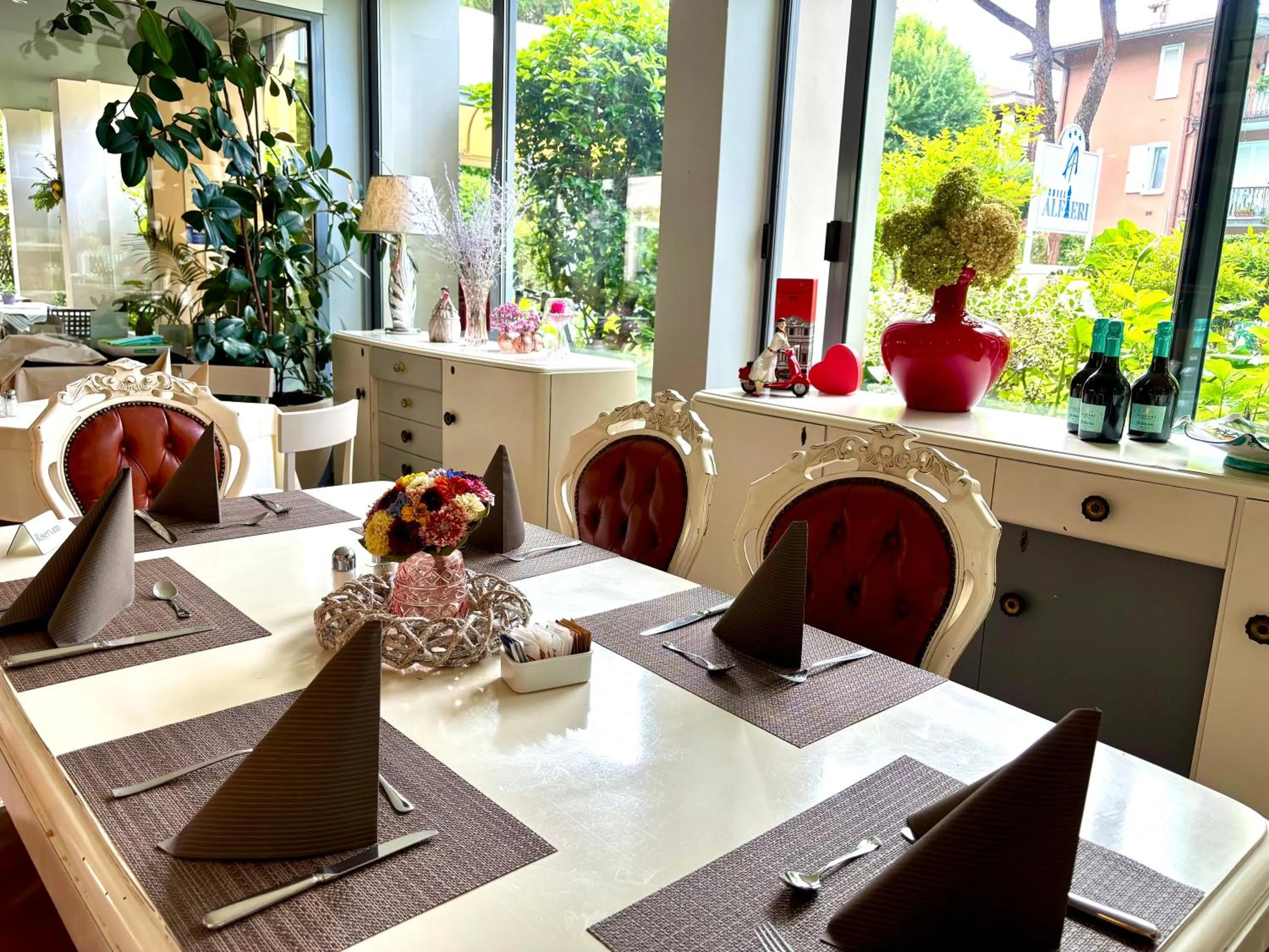 Breakfast in Hotel Alfieri