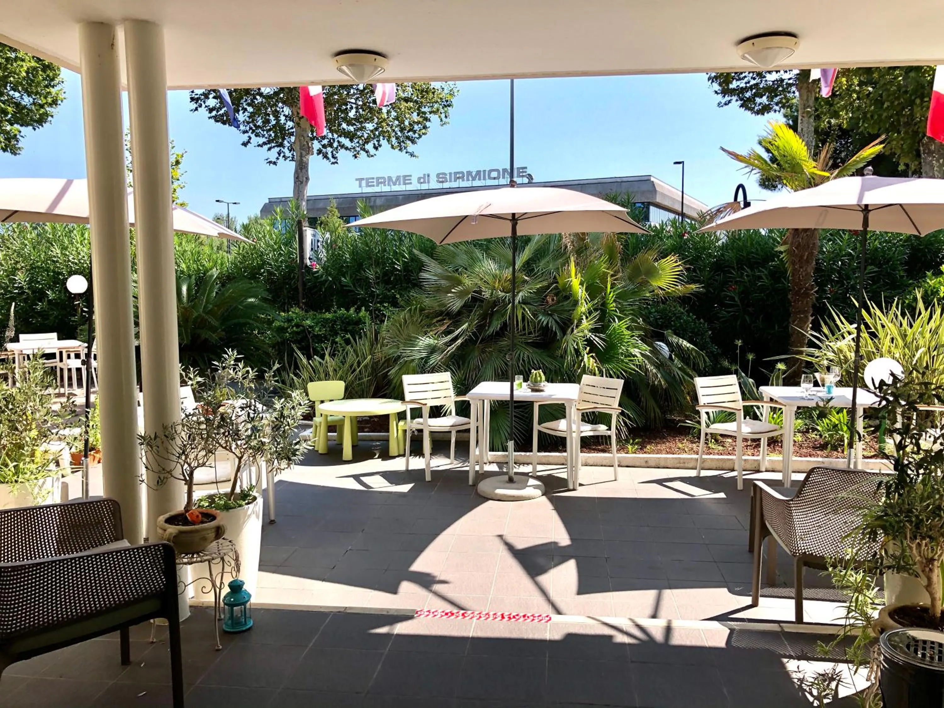 Patio in Hotel Alfieri