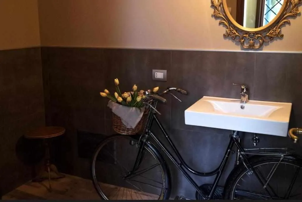 Bathroom in Relais Totì BeB bed e breakfast