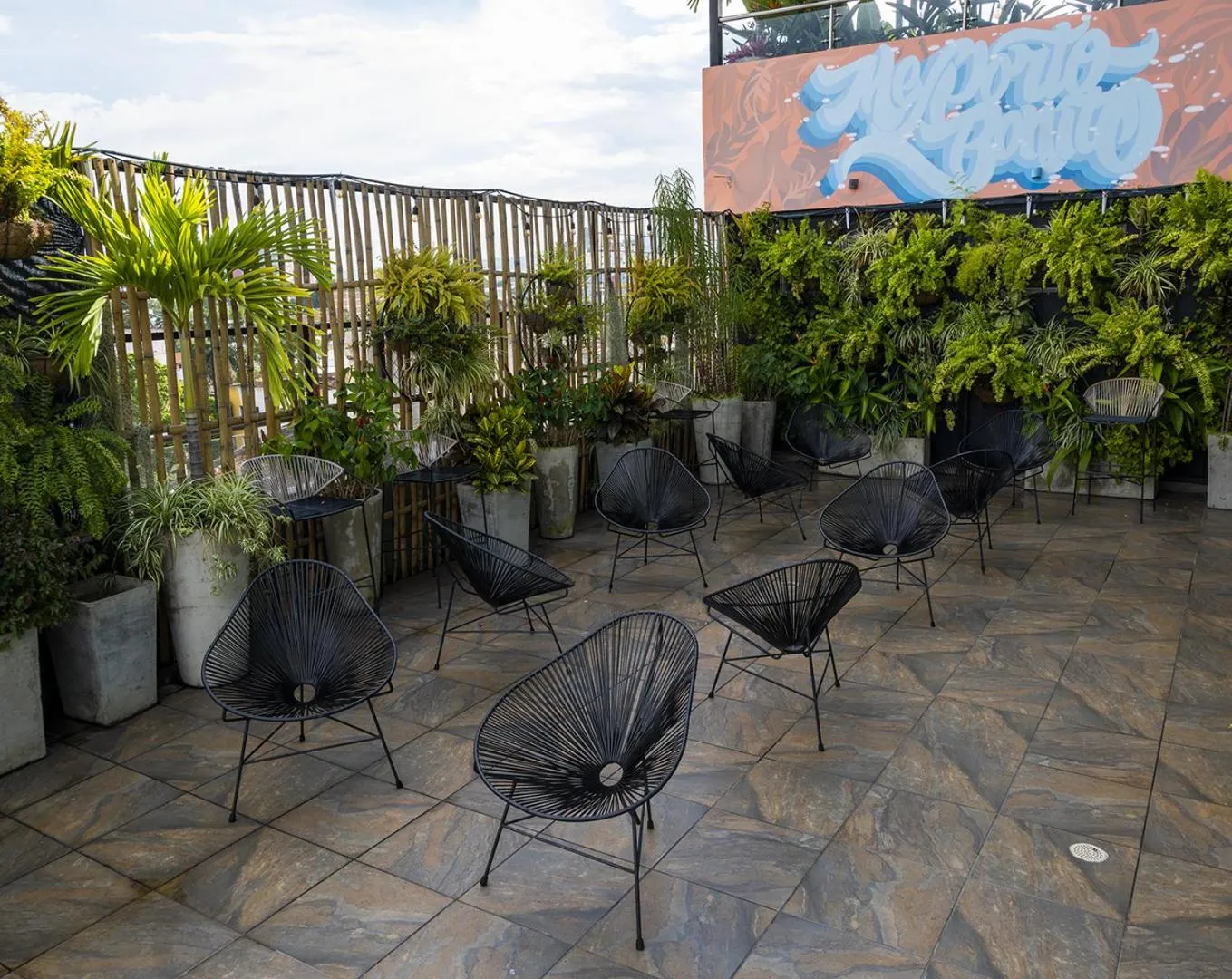 Restaurant/places to eat in Torca Hotel