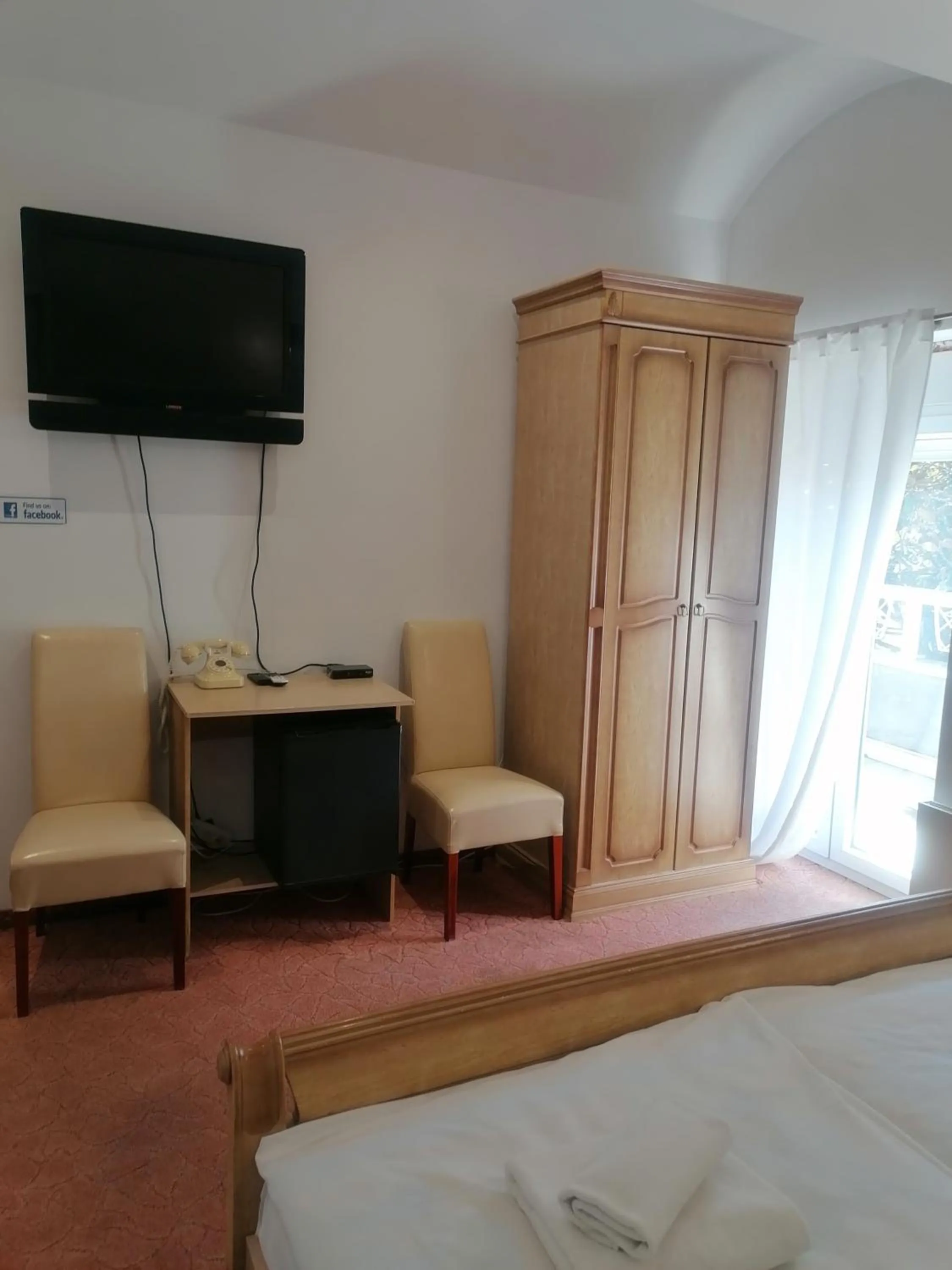 TV and multimedia, Bed in Hotel Garny Pleso