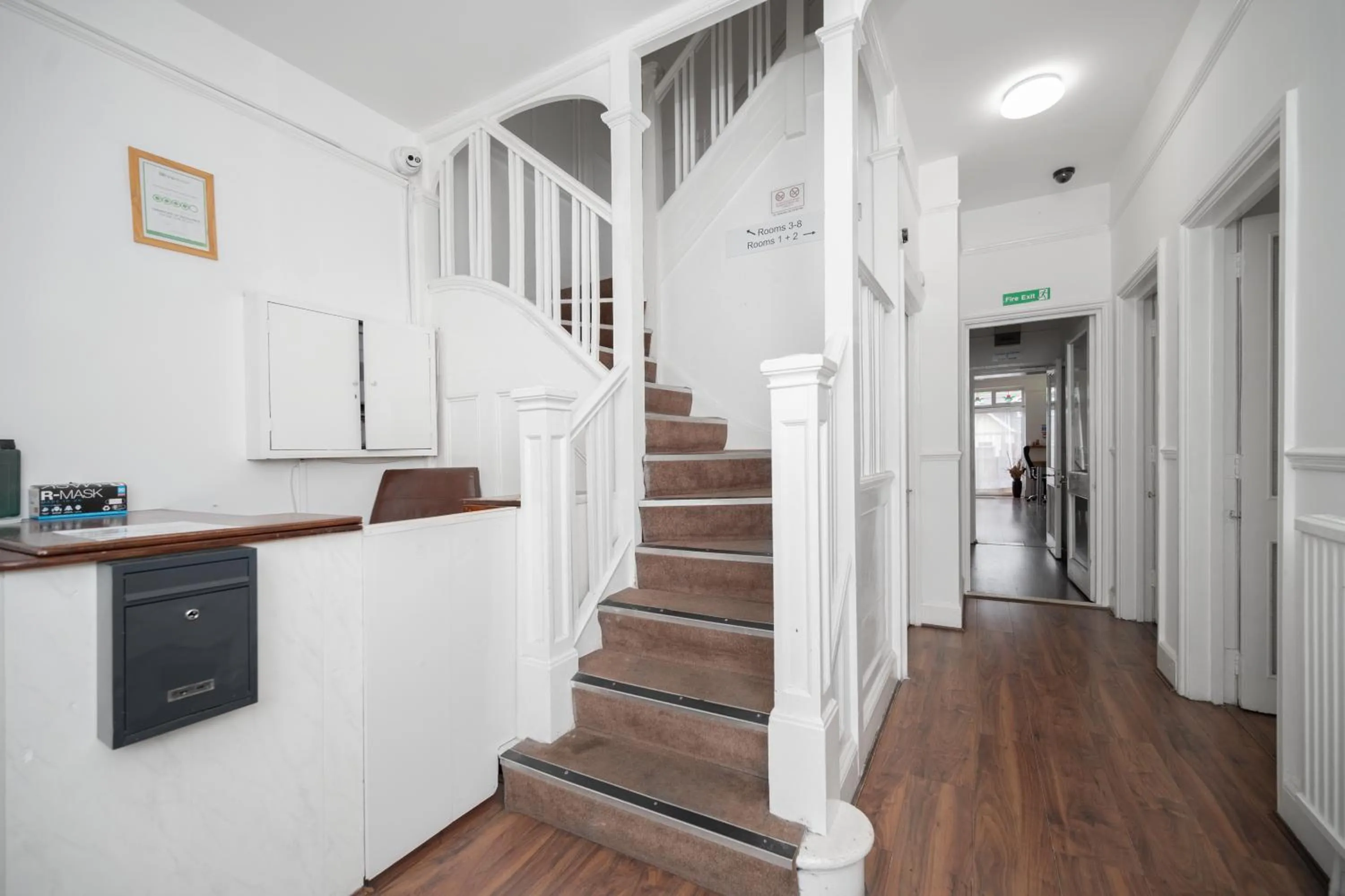 Lobby or reception in Flexistay Norbury Aparthotel