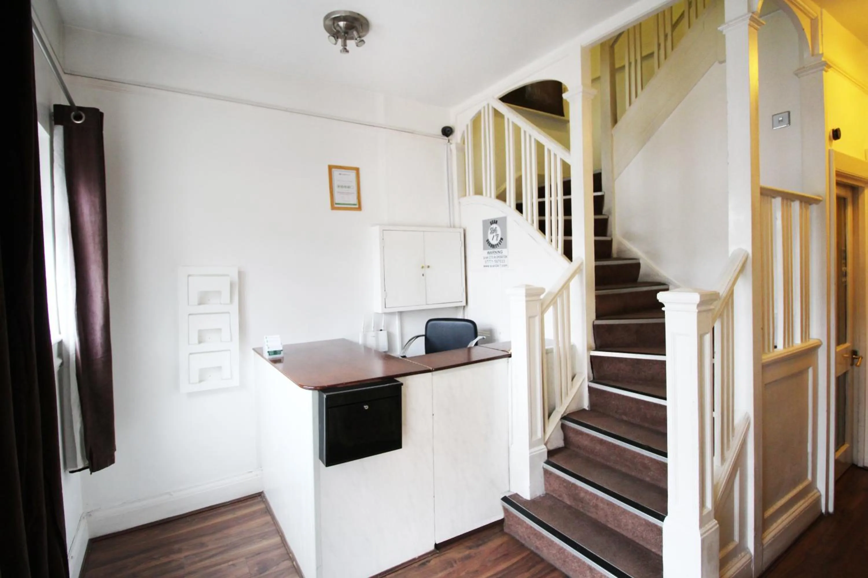 Lobby or reception in Flexistay Norbury Aparthotel