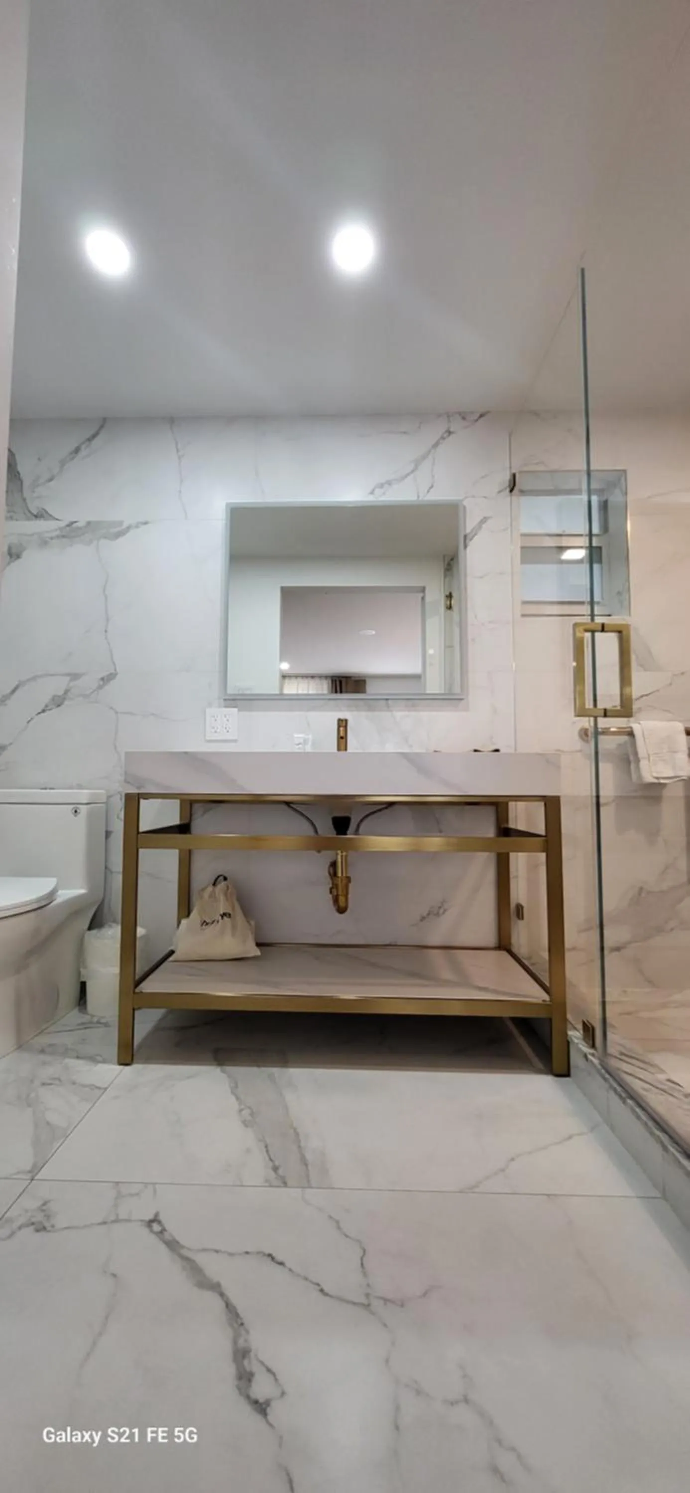 Bed in Green Island Inn