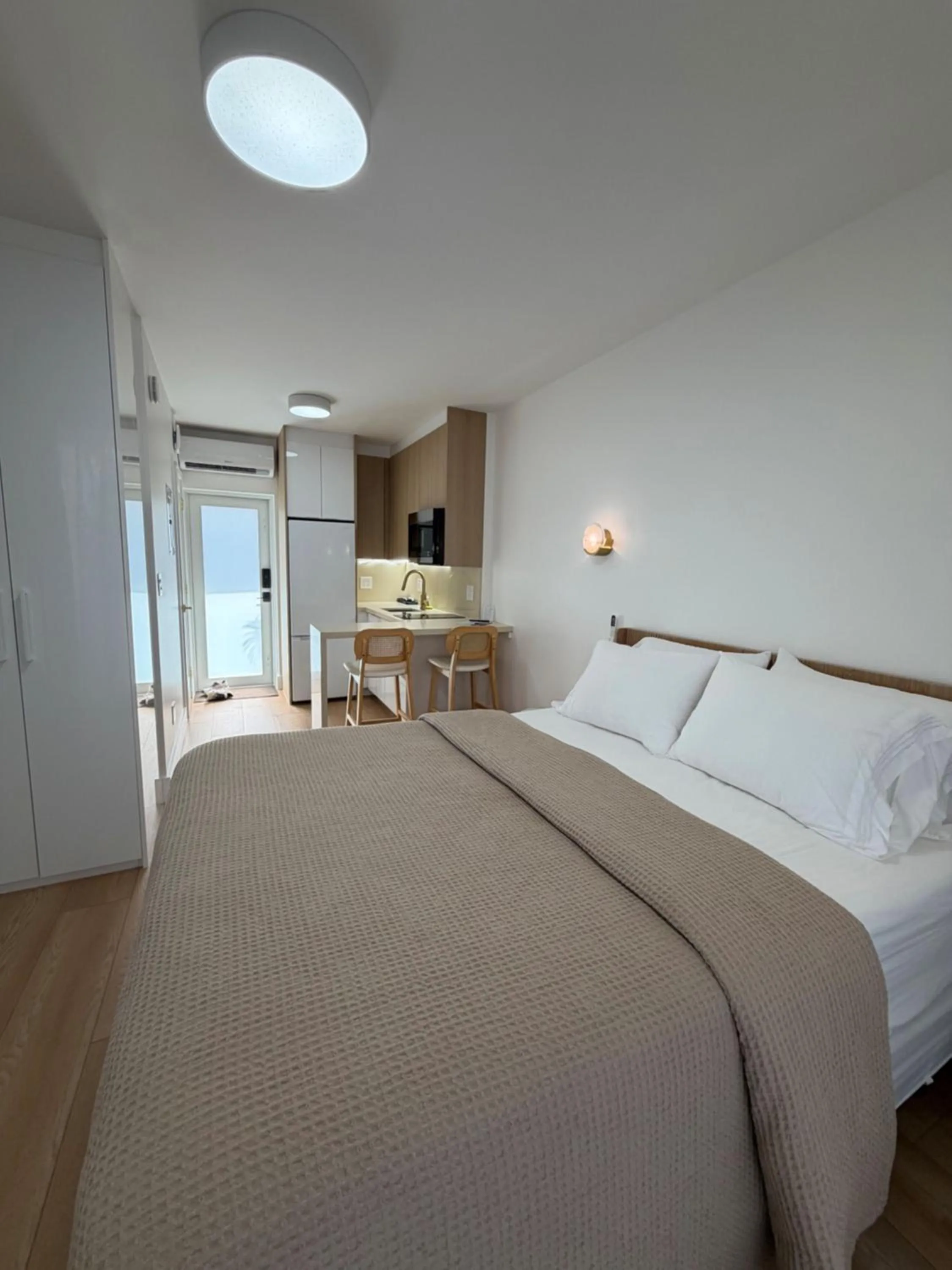 Bed in Green Island Inn