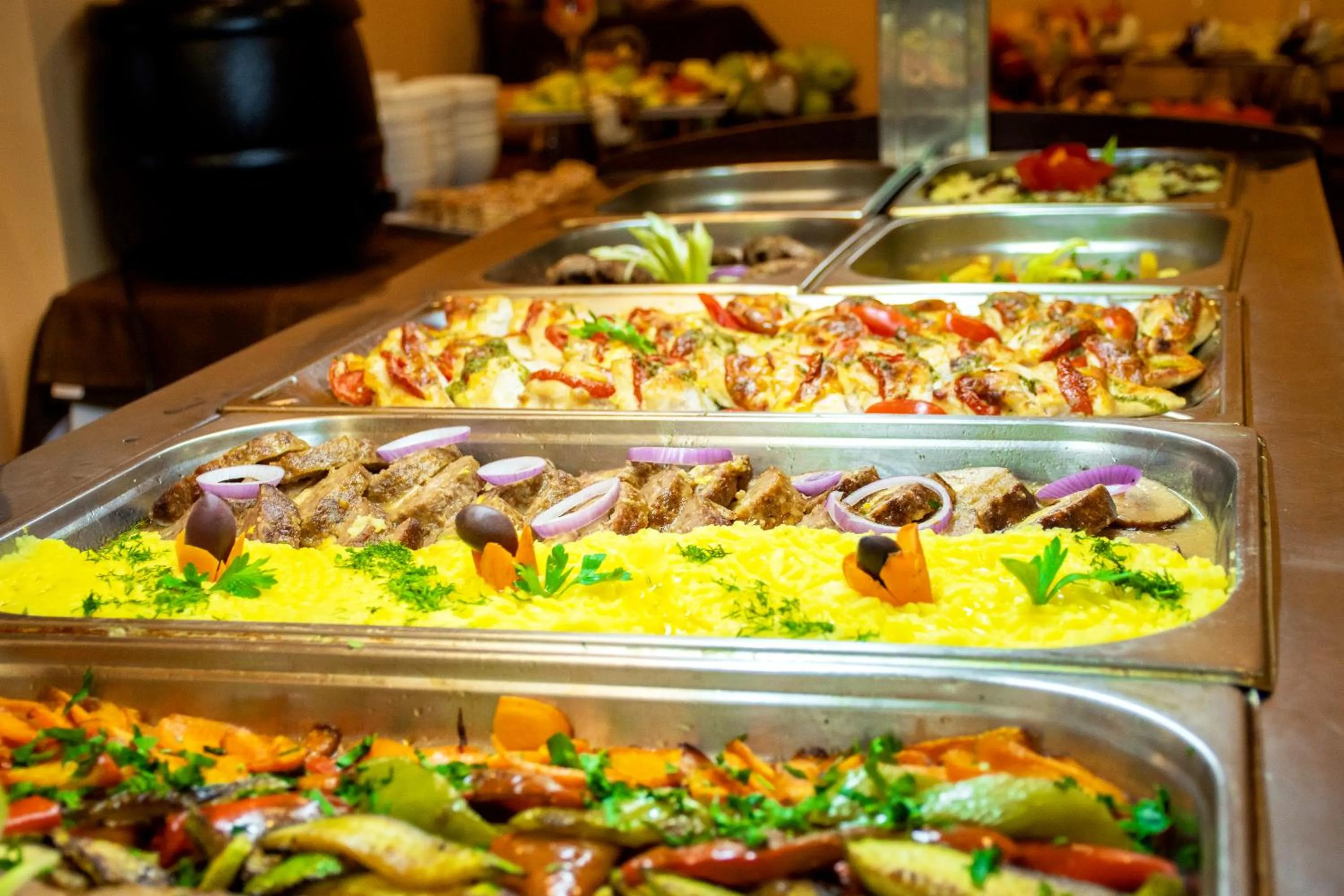 Restaurant/places to eat in Hotel Orphey