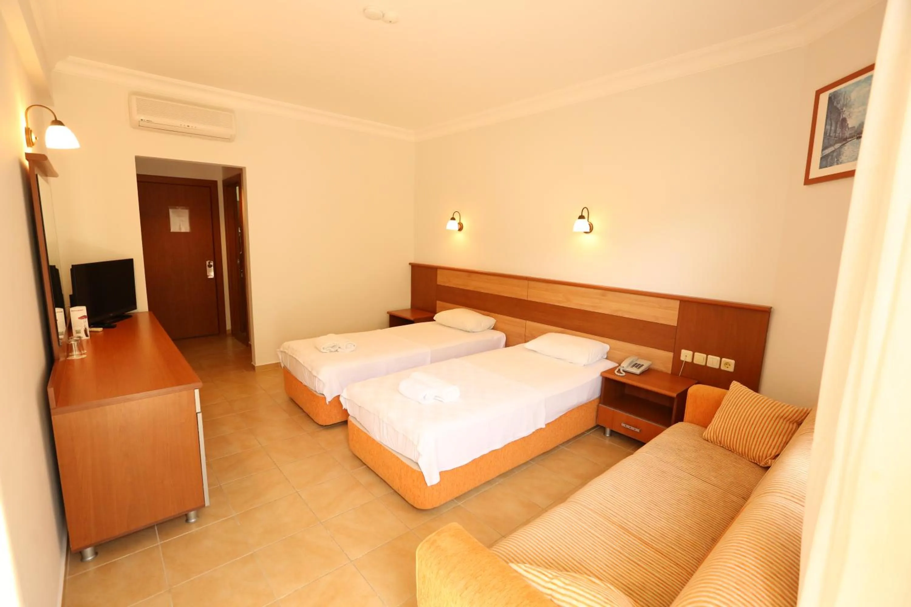 Photo of the whole room, Bed in Mavruka Hotel