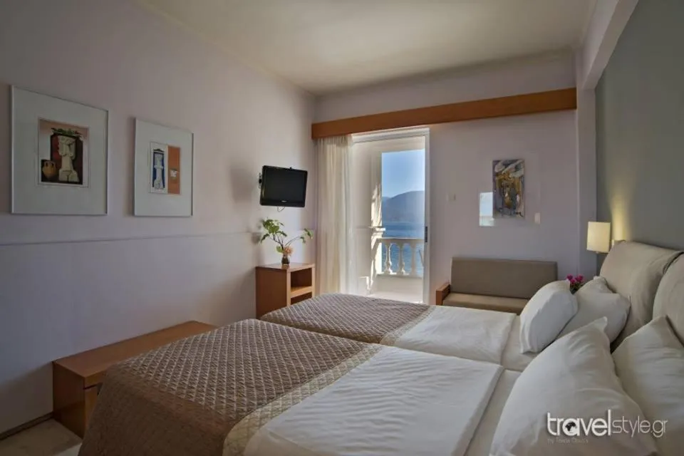 Sea view, Bed in Antikyra Beach Hotel