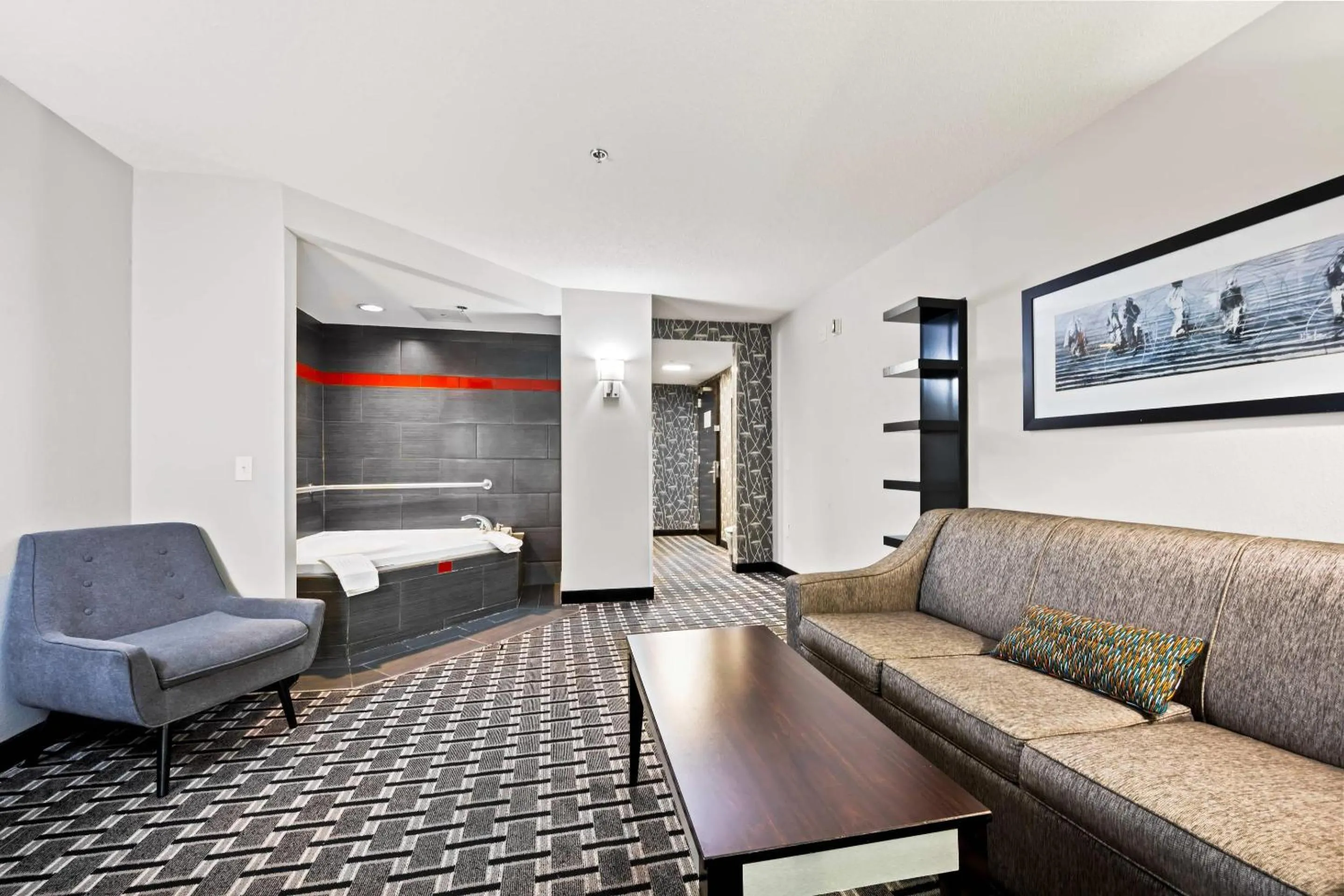 Bedroom in Comfort Suites Williamsburg Historic Area