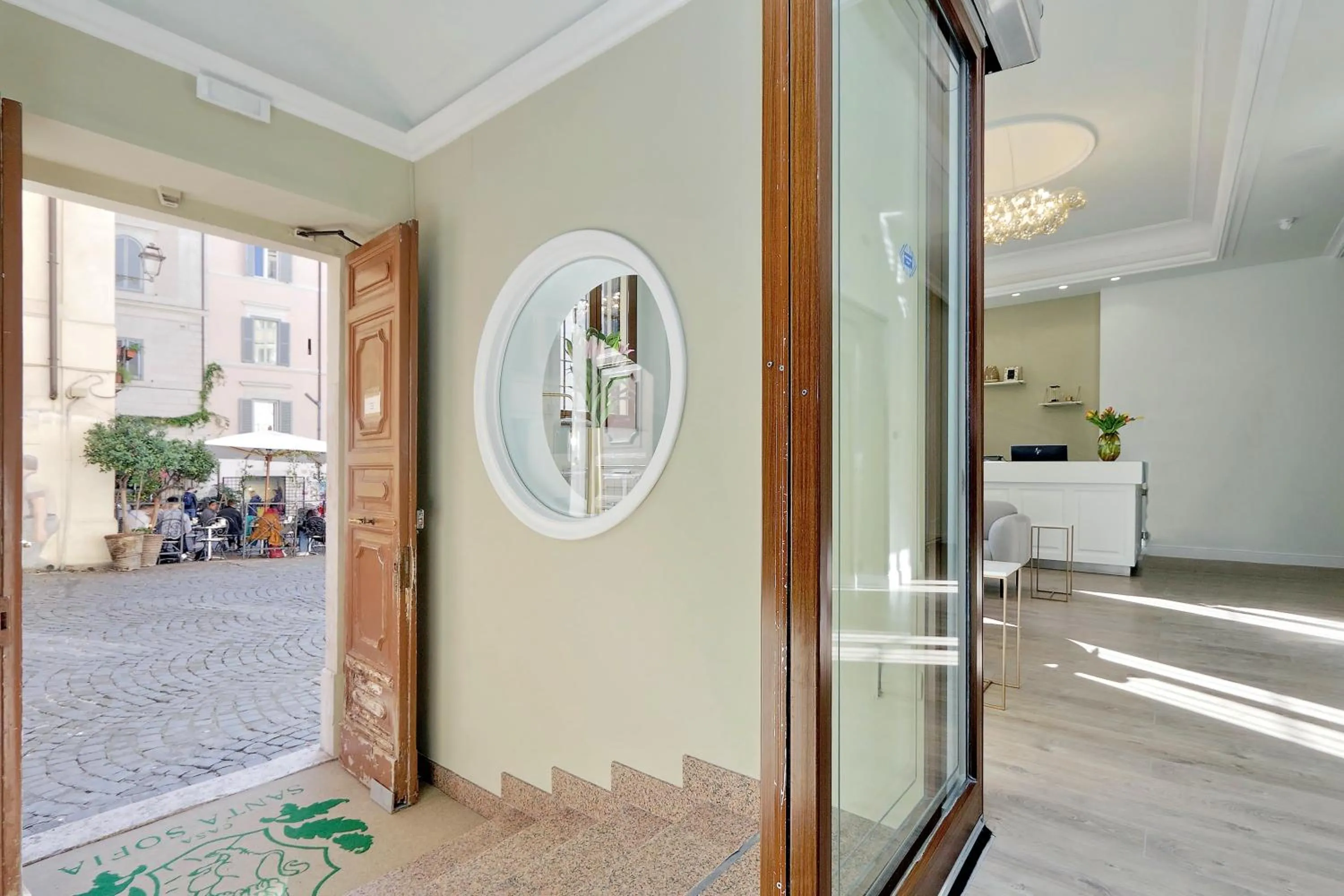 Street view in Casa Santa Sofia