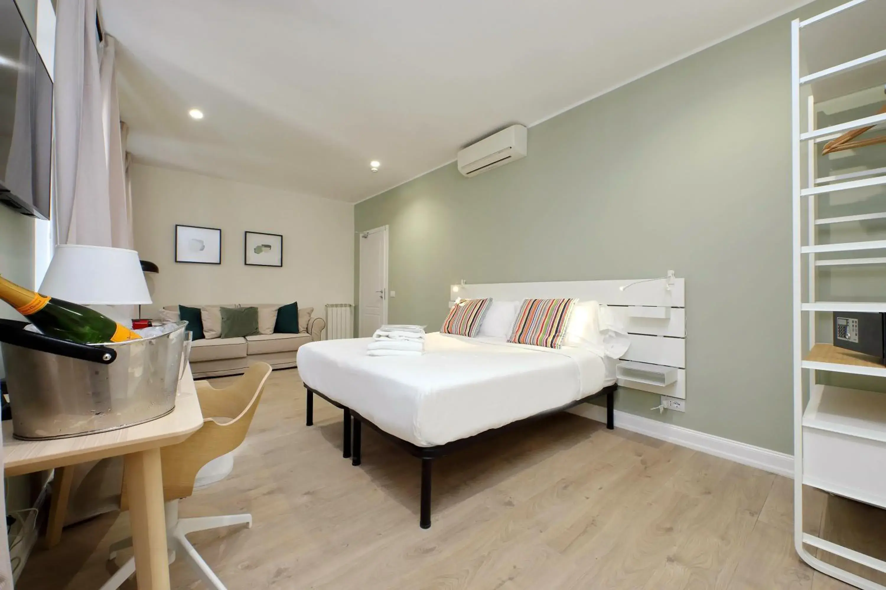 Suite in Casa Santa Sofia Suite in Casa Santa Sofia