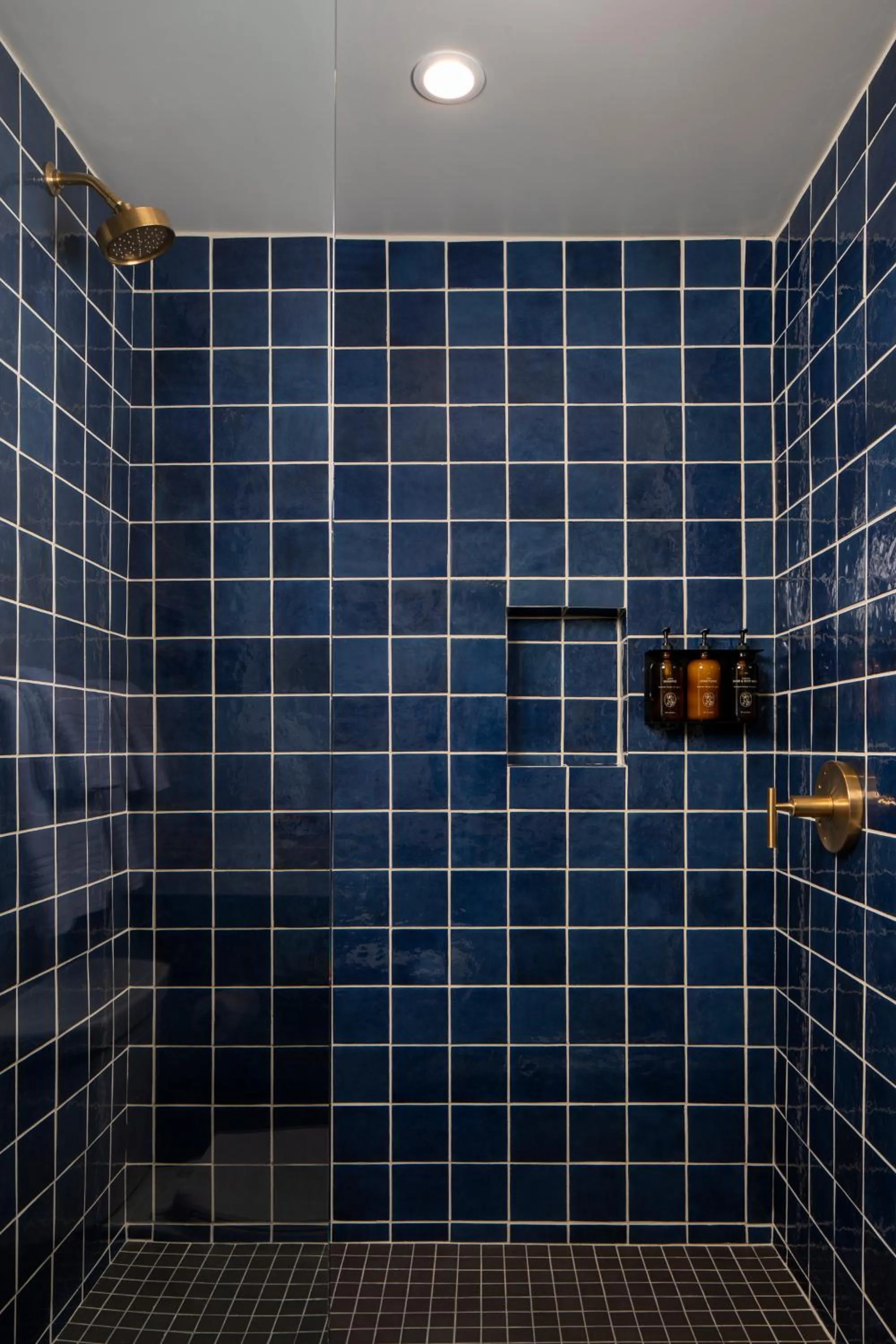 Shower in Hotel Marina Riviera