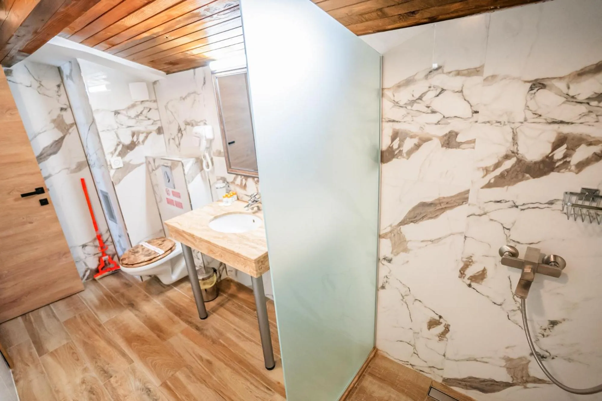 Shower in Royal Calisto Hotel