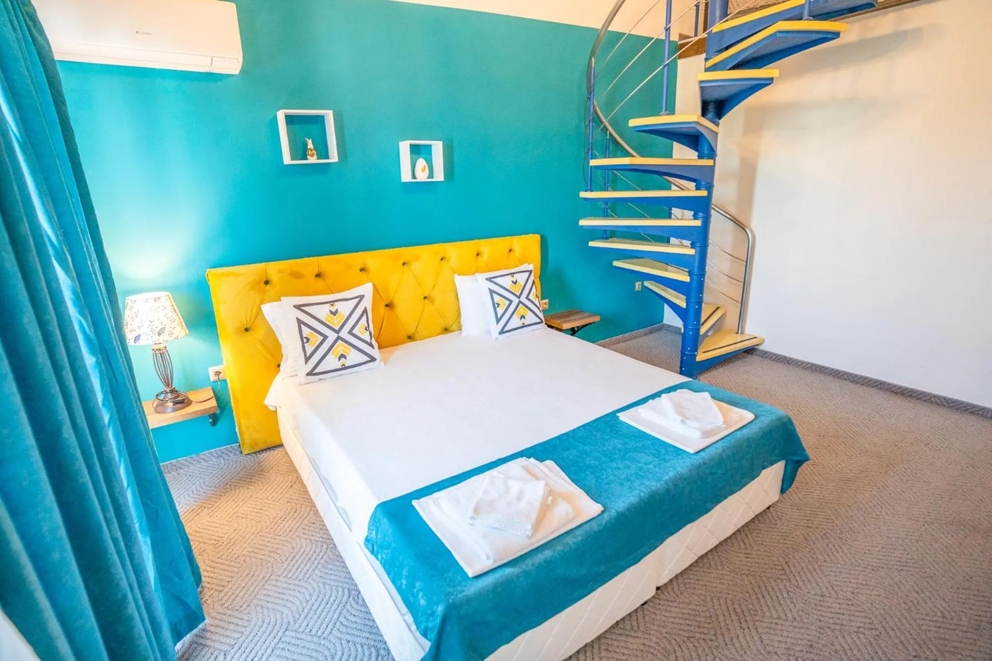 Photo of the whole room, Bed in Royal Calisto Hotel