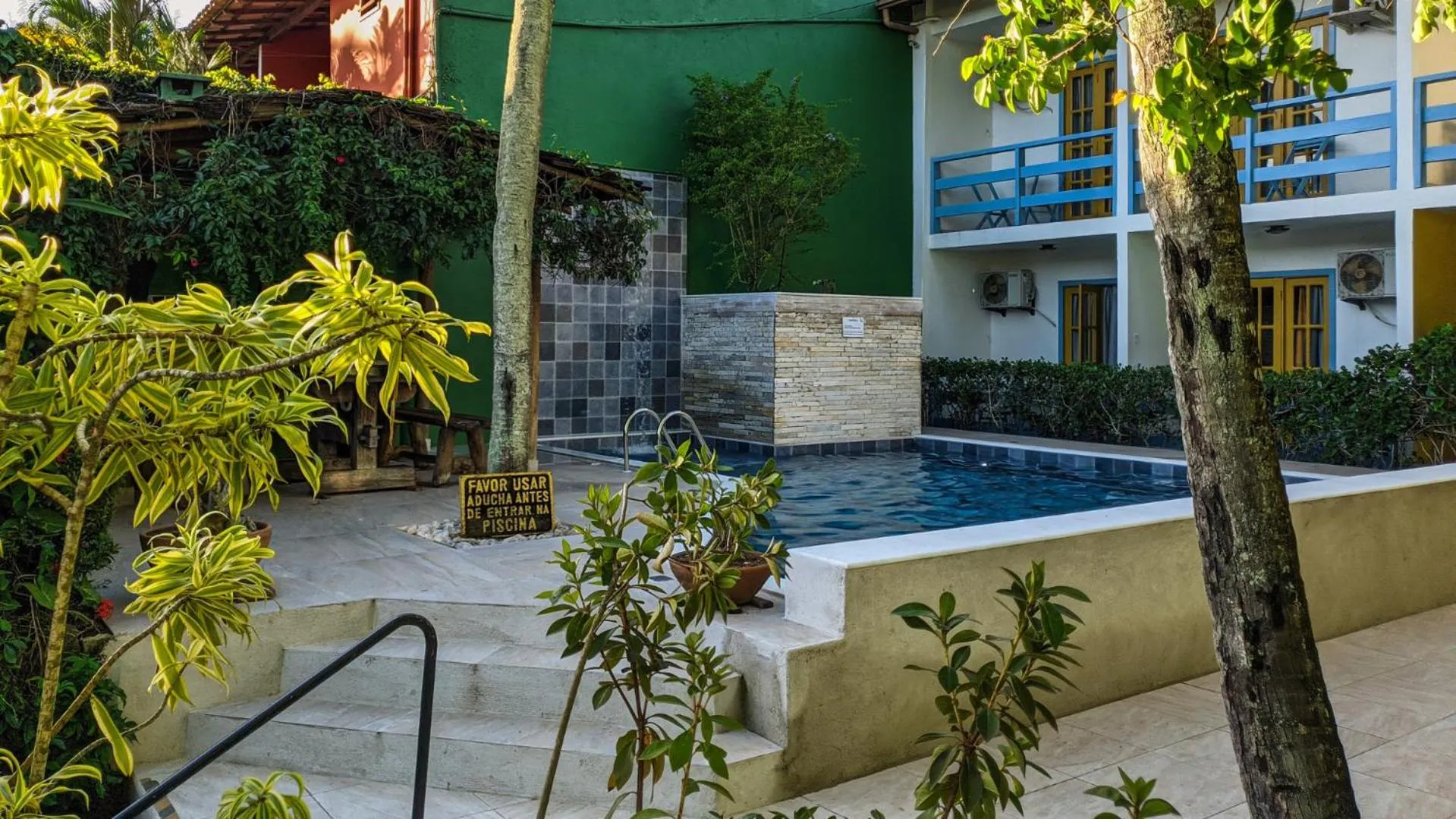 Swimming pool in Hotel Estalagem Porto Seguro