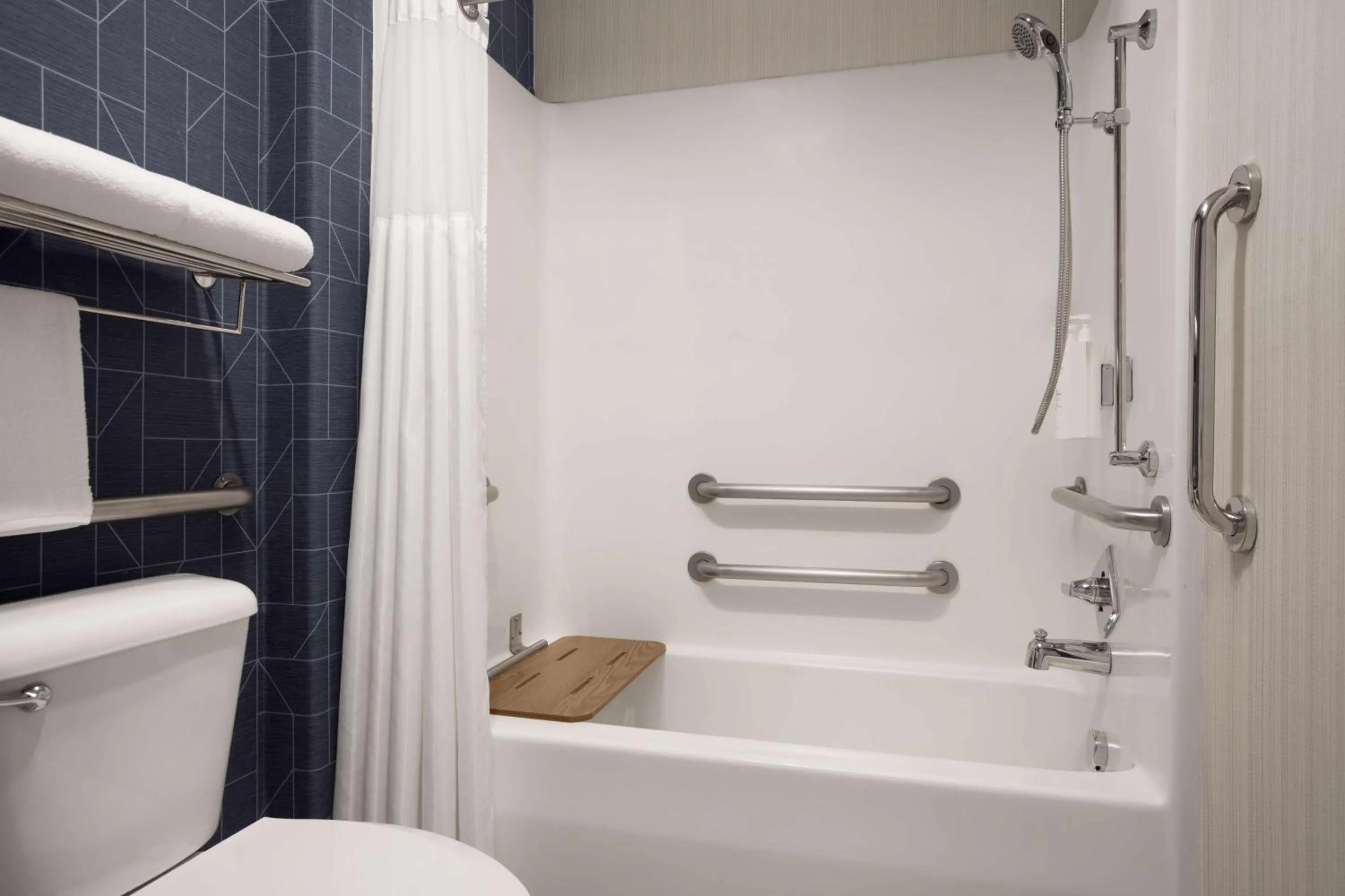 Bathroom in Best Western Plus Executive Suites Albuquerque