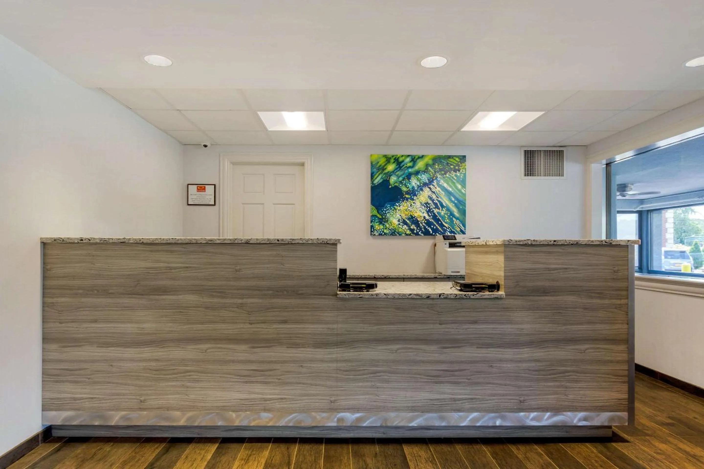 Lobby or reception in Econo Lodge Hicksville - Long Island