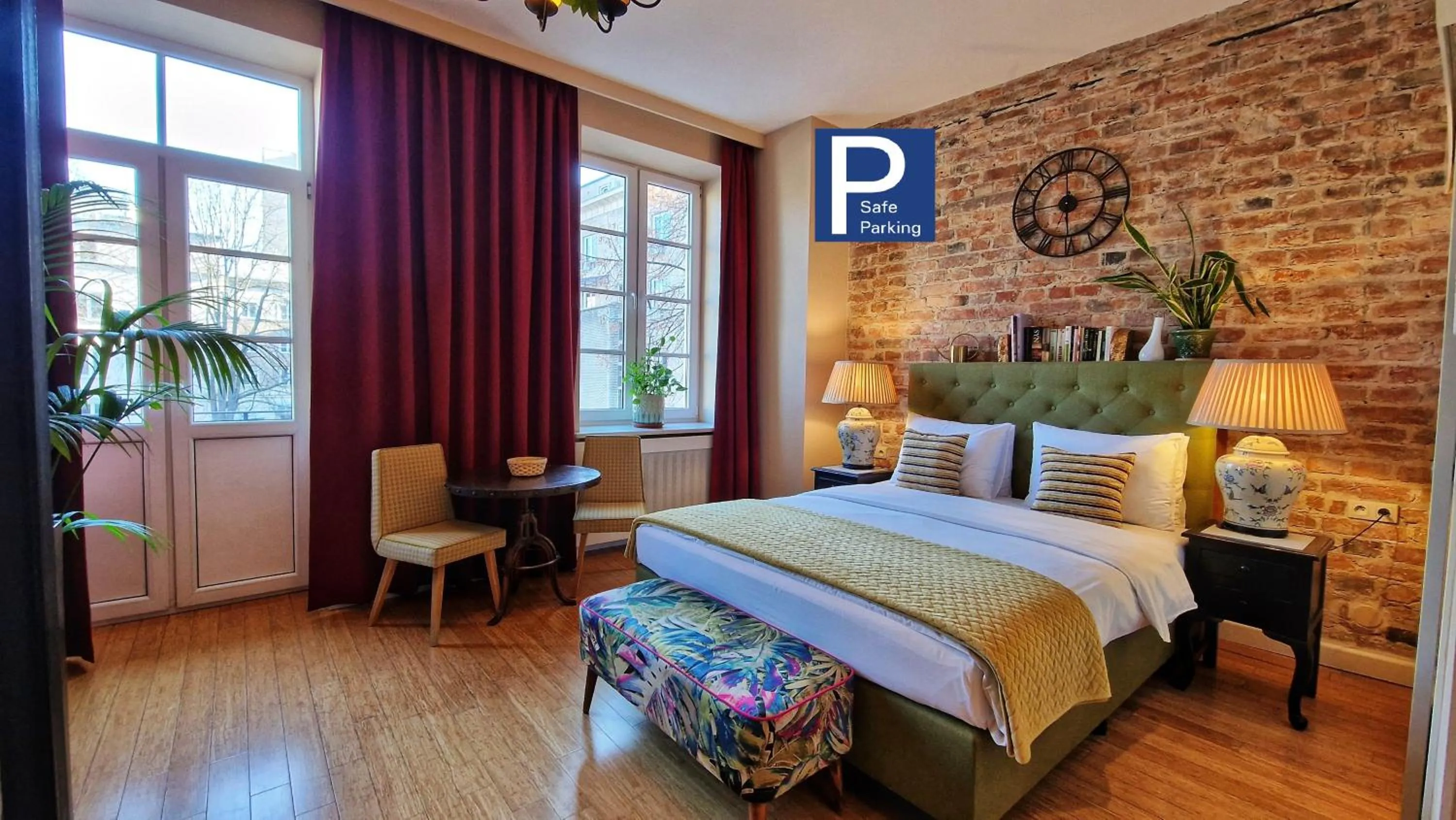 Bedroom, Bed in SLEEPWELL NOWY ŚWIAT - entrance from Ordynacka 14St, through the courtyard