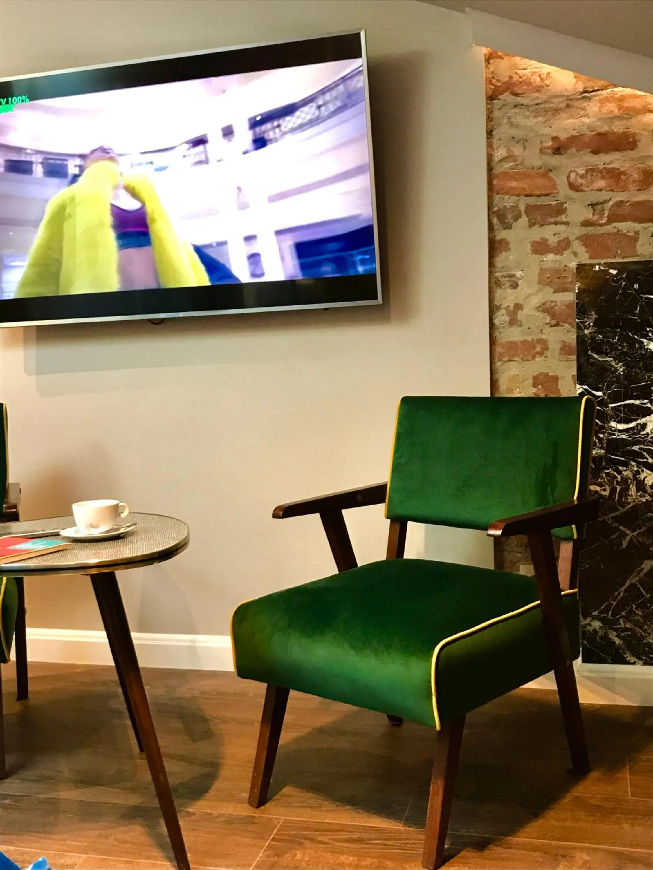 Decorative detail in SLEEPWELL NOWY ŚWIAT - entrance from Ordynacka 14St, through the courtyard