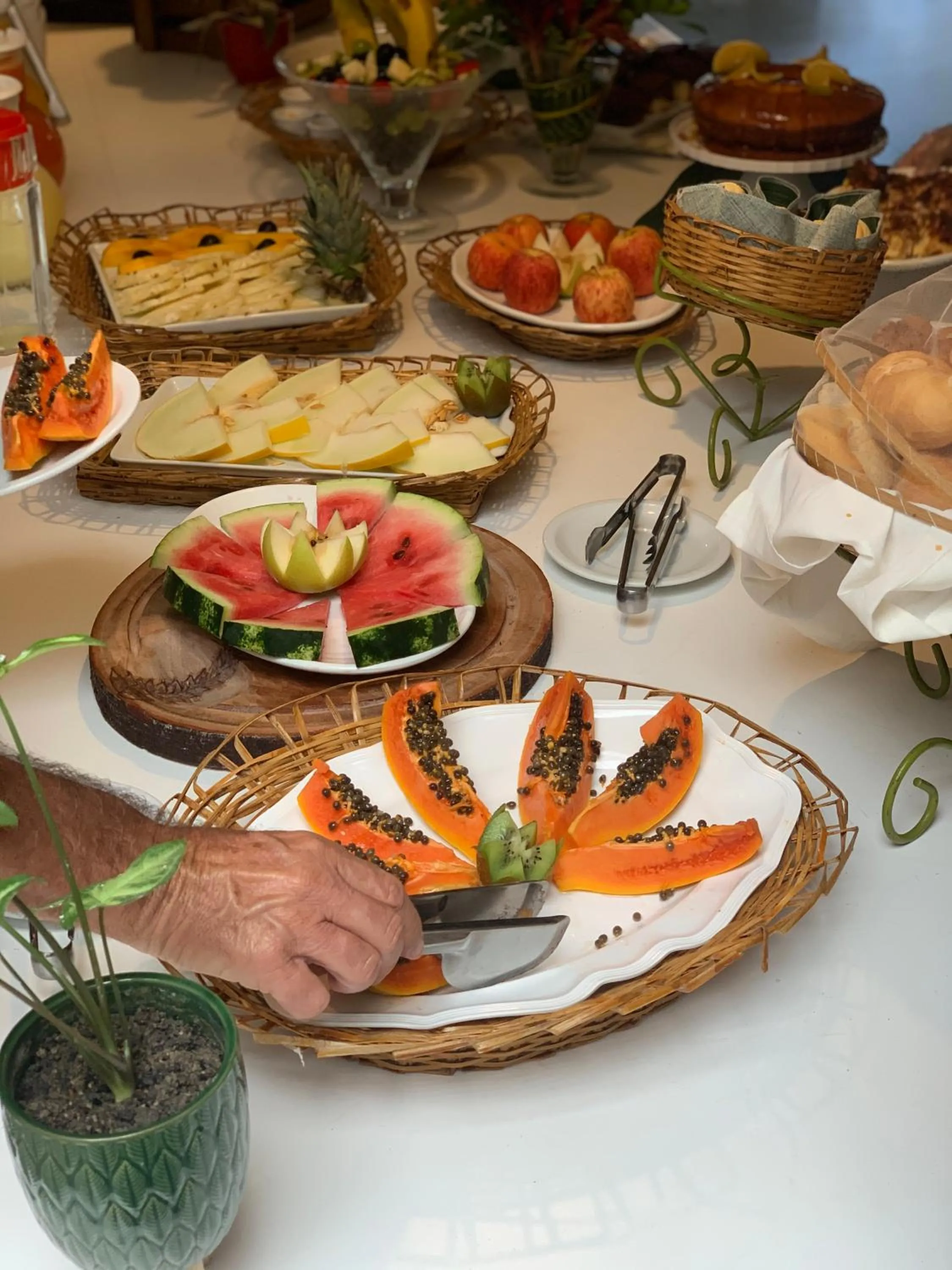 Buffet breakfast in Pousada Cheiro Verde