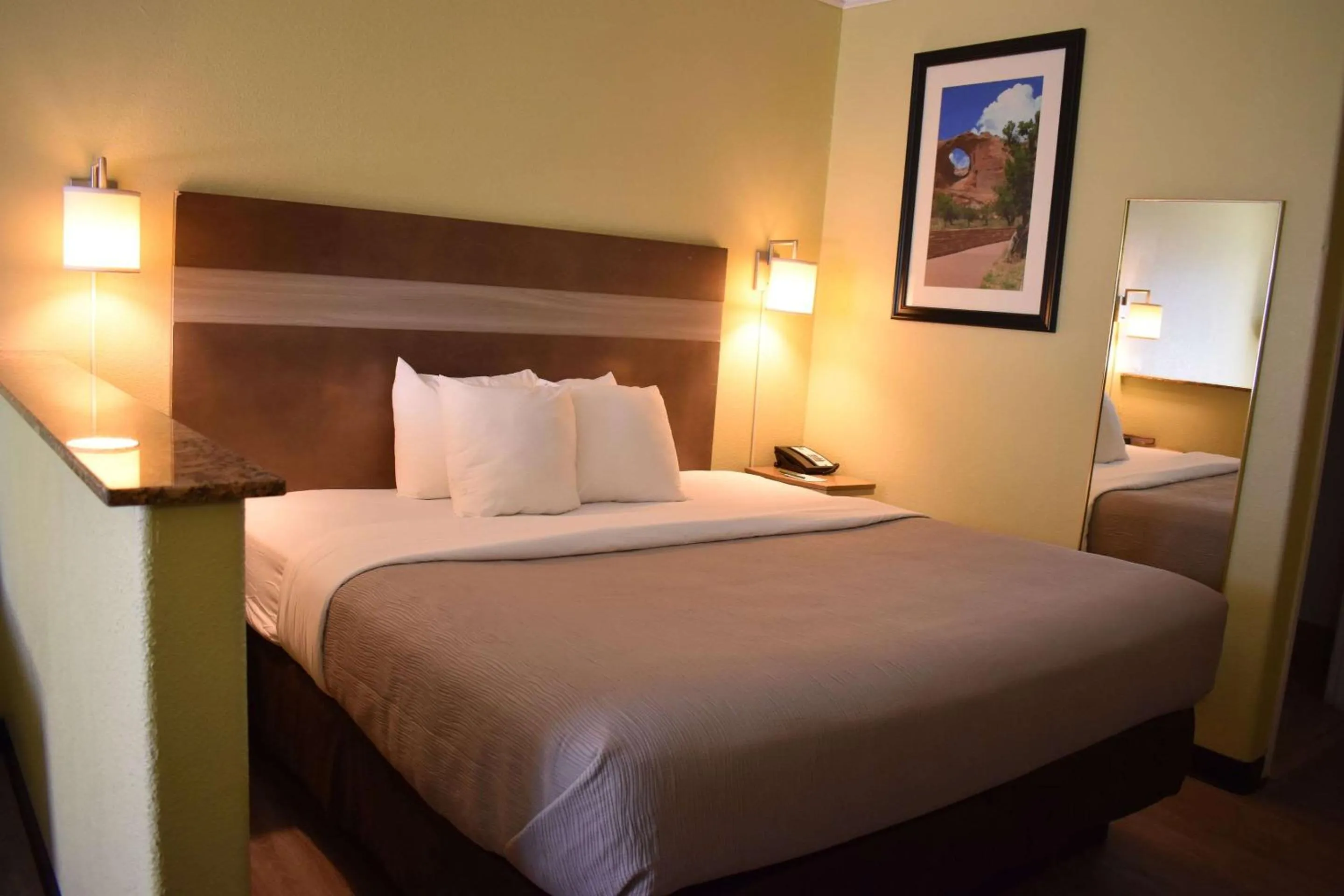 Bedroom, Bed in Quality Inn & Suites Gallup I-40 Exit 20