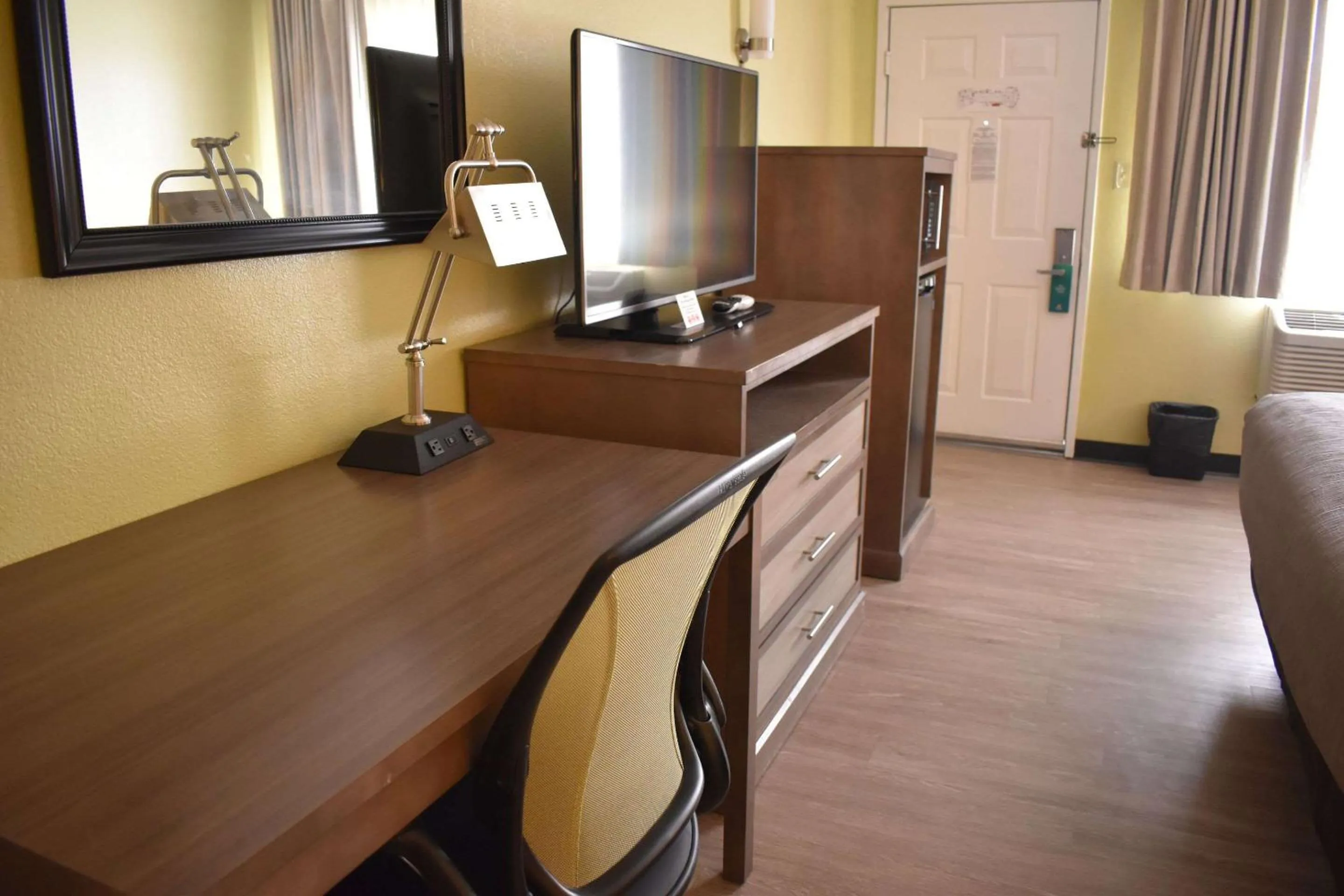 Bedroom in Quality Inn & Suites Gallup I-40 Exit 20