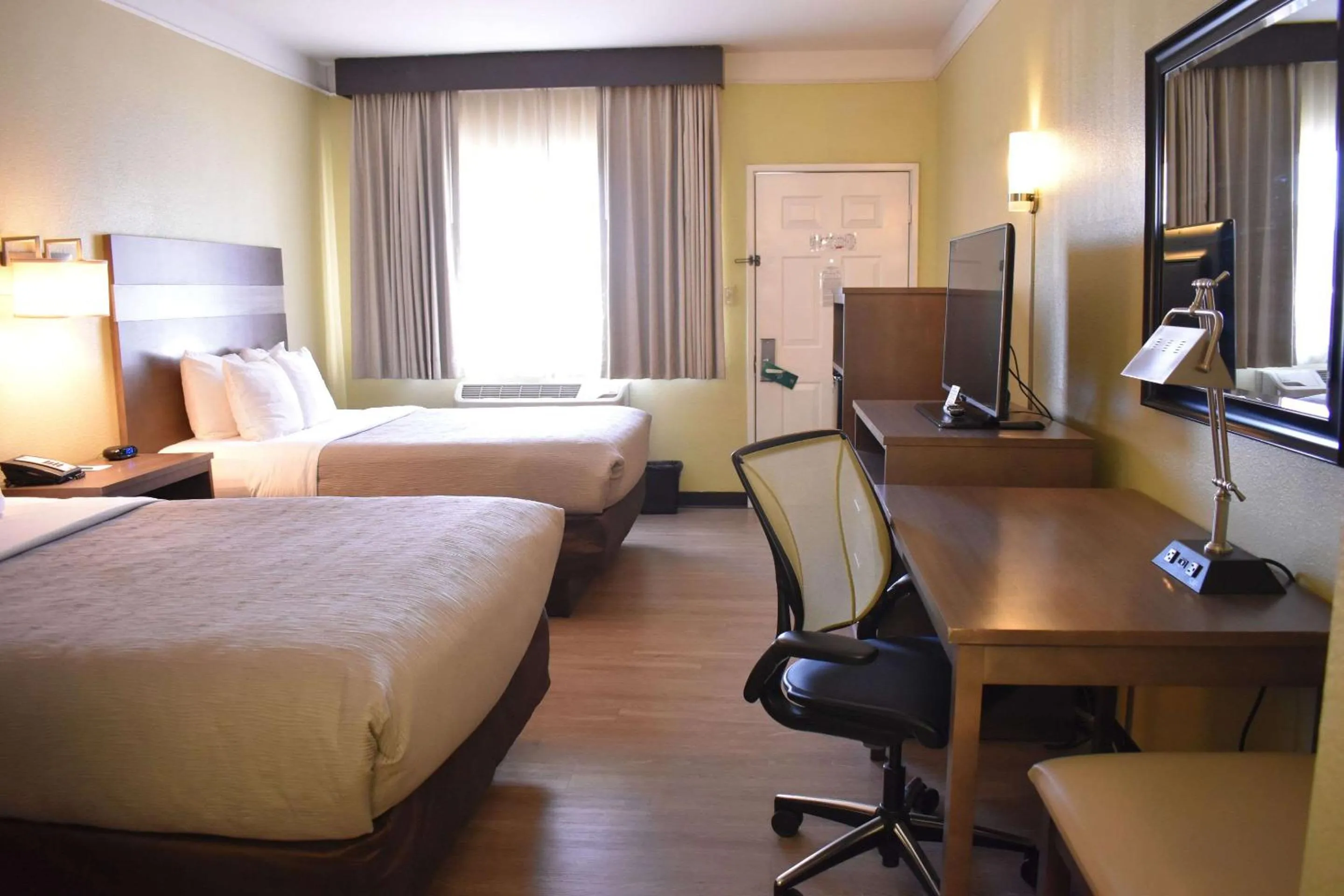 Bedroom, Bed in Quality Inn & Suites Gallup I-40 Exit 20