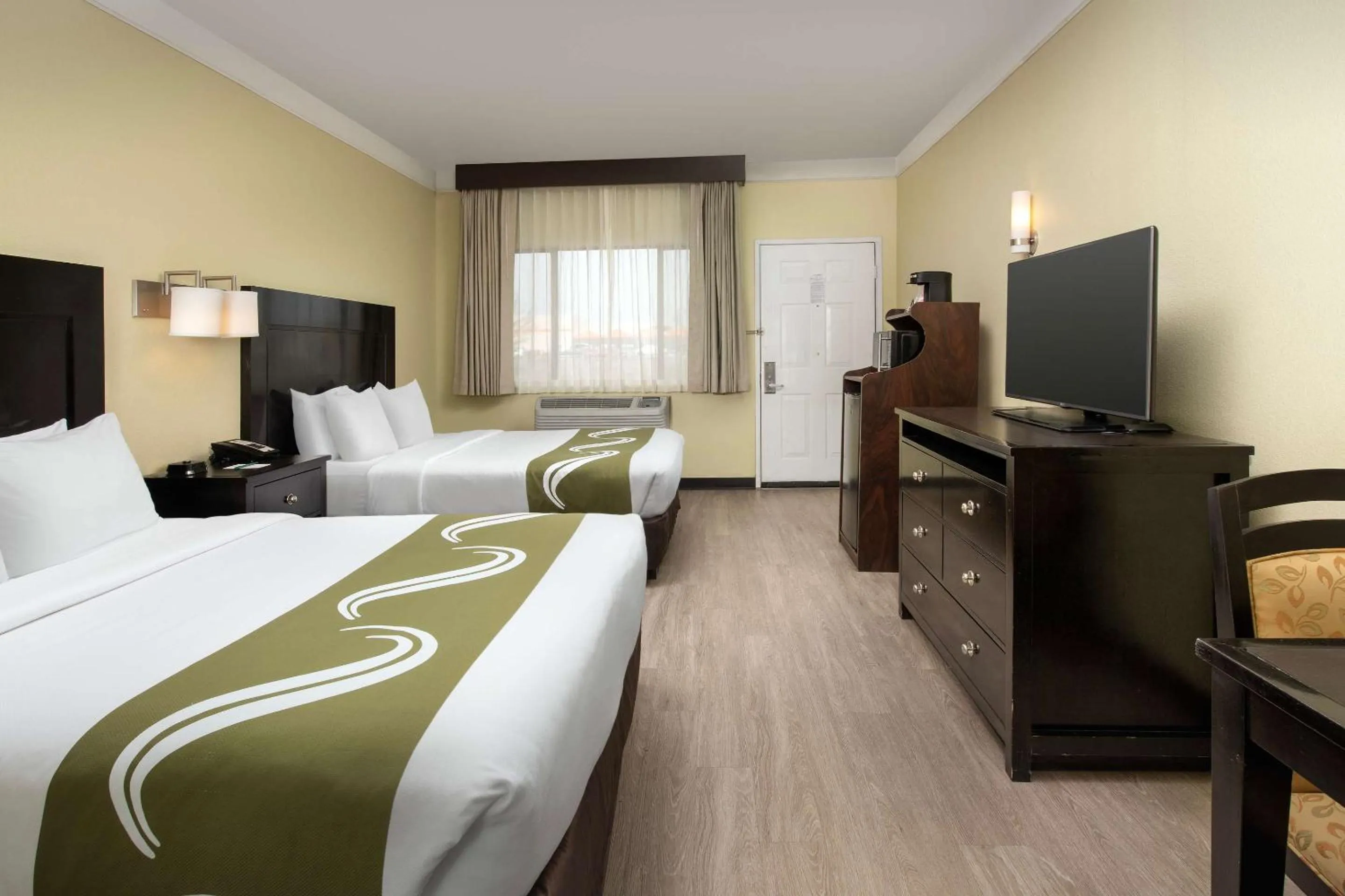 Bedroom, Bed in Quality Inn & Suites Gallup I-40 Exit 20