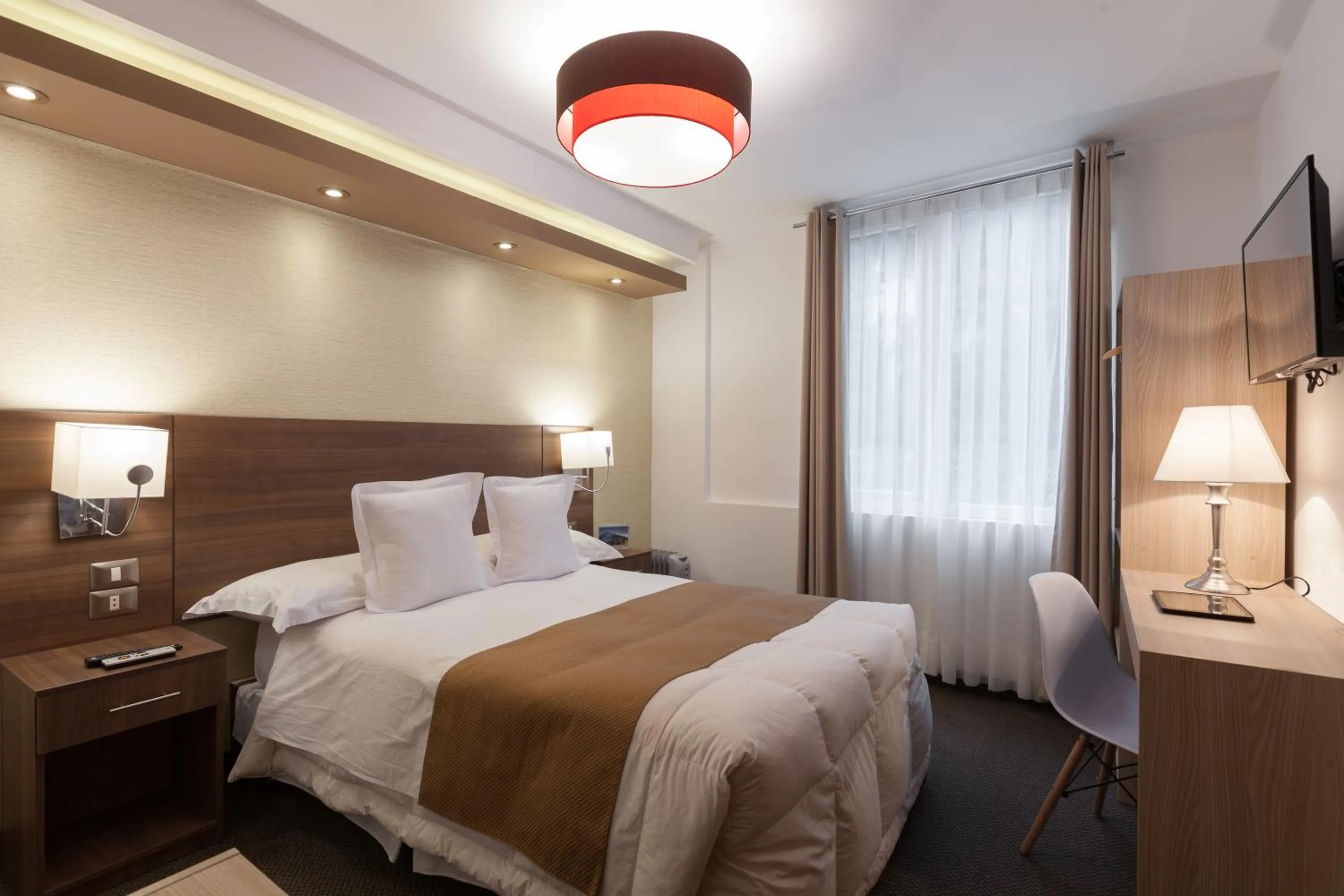 Photo of the whole room, Bed in Inti Punku Machupicchu Hotel & Suites