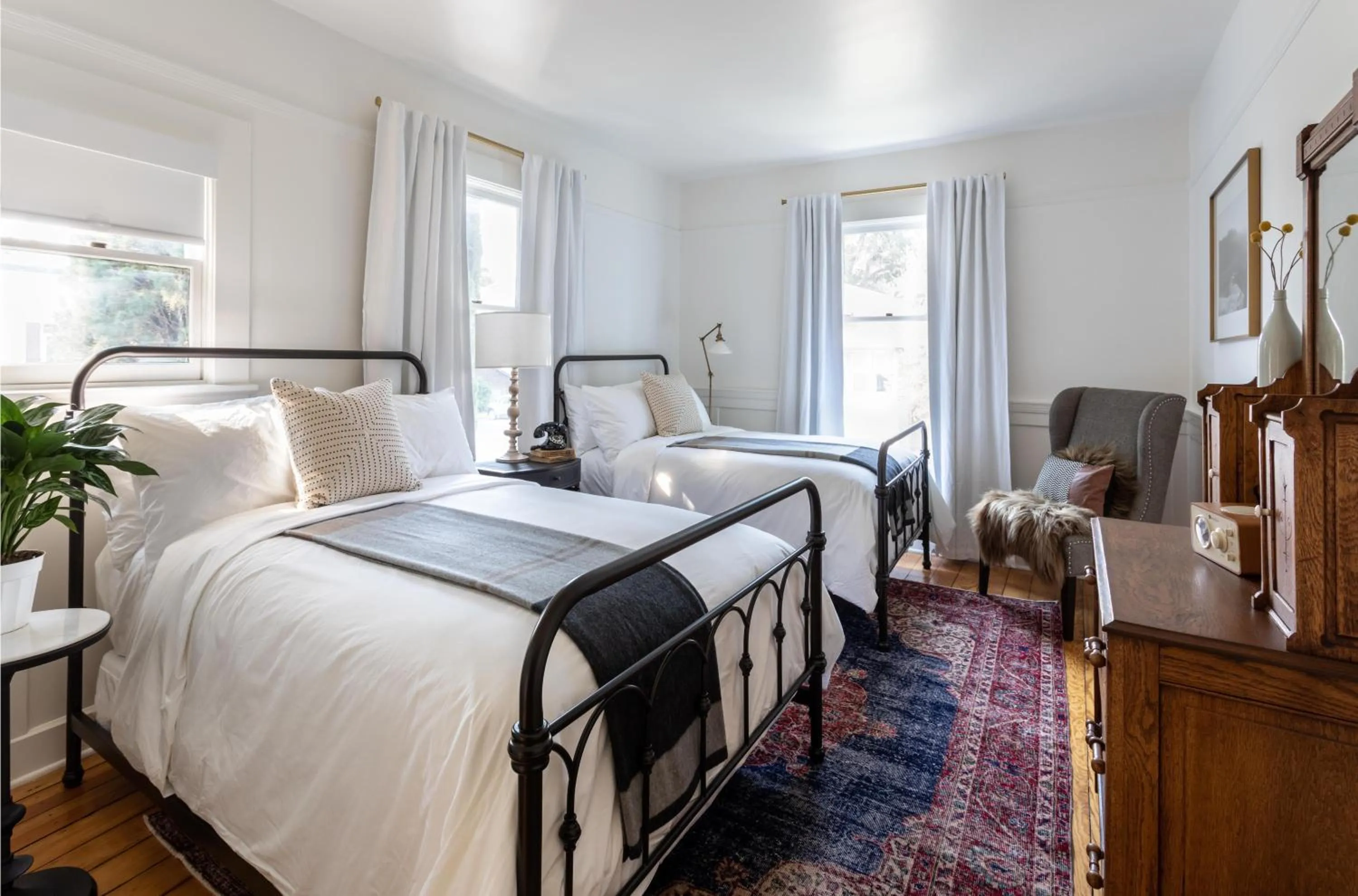 Bed in The Holbrooke Hotel