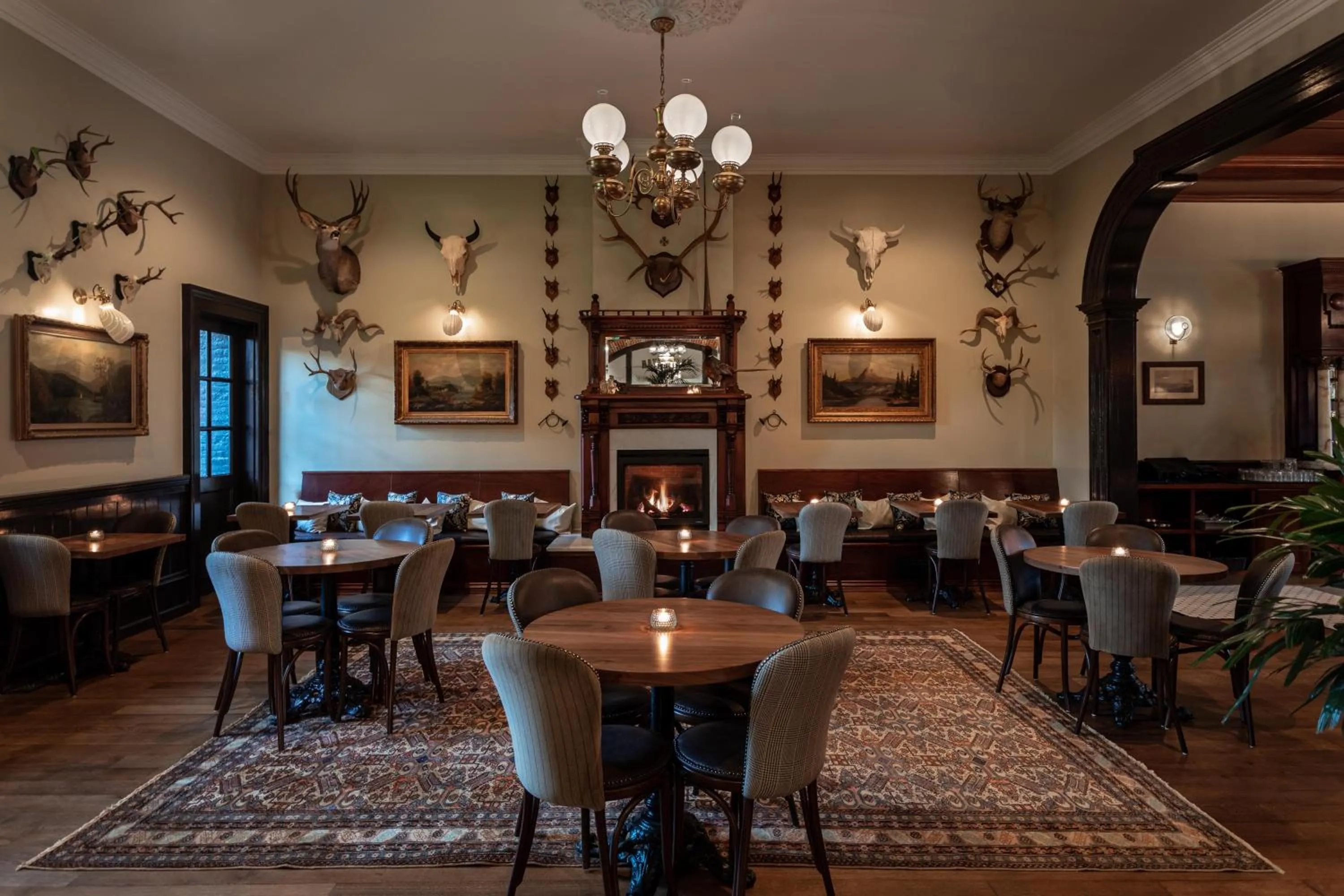 Restaurant/places to eat in The Holbrooke Hotel