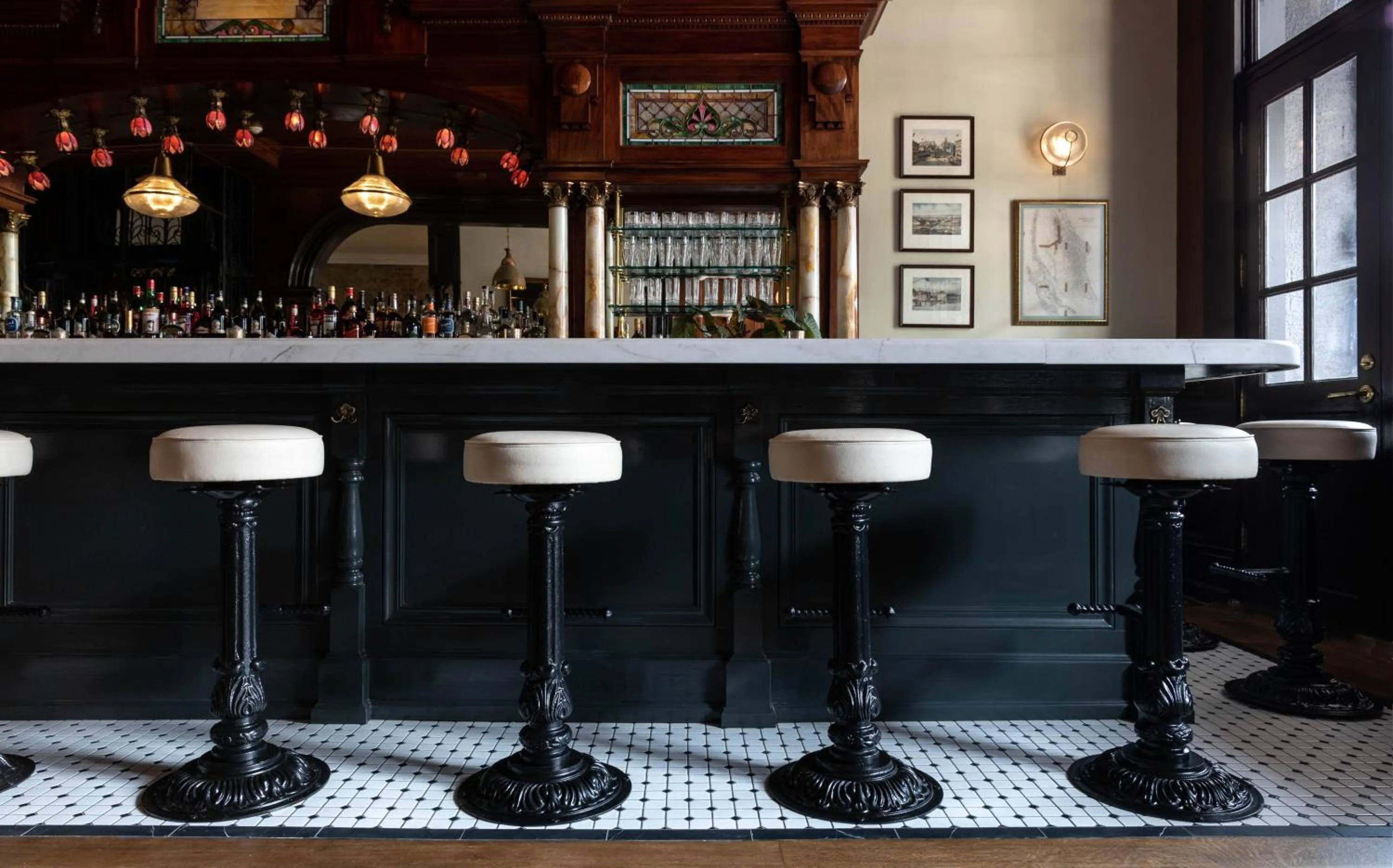 Restaurant/places to eat in The Holbrooke Hotel