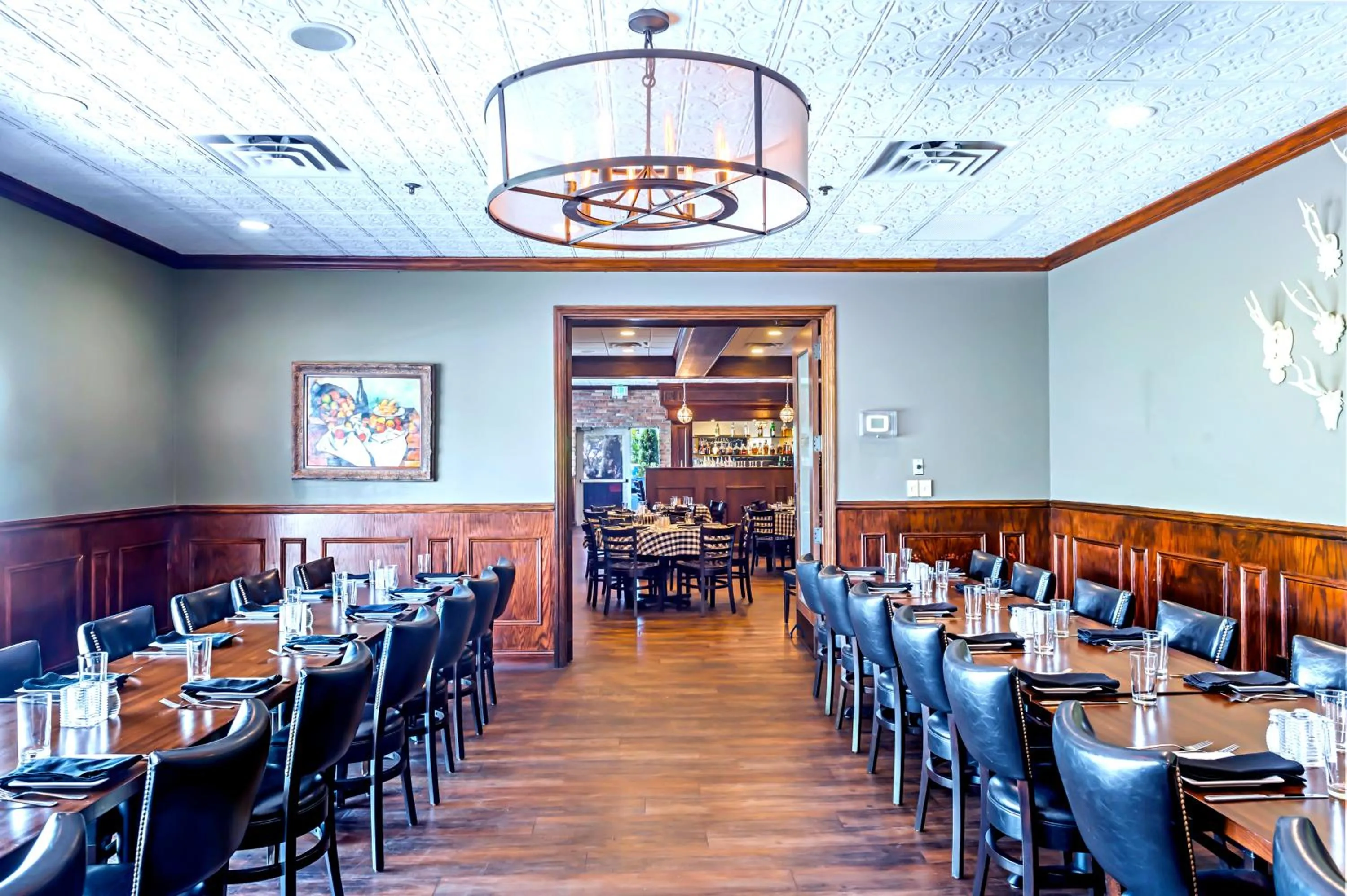 Restaurant/places to eat in DoubleTree by Hilton Roseville Minneapolis