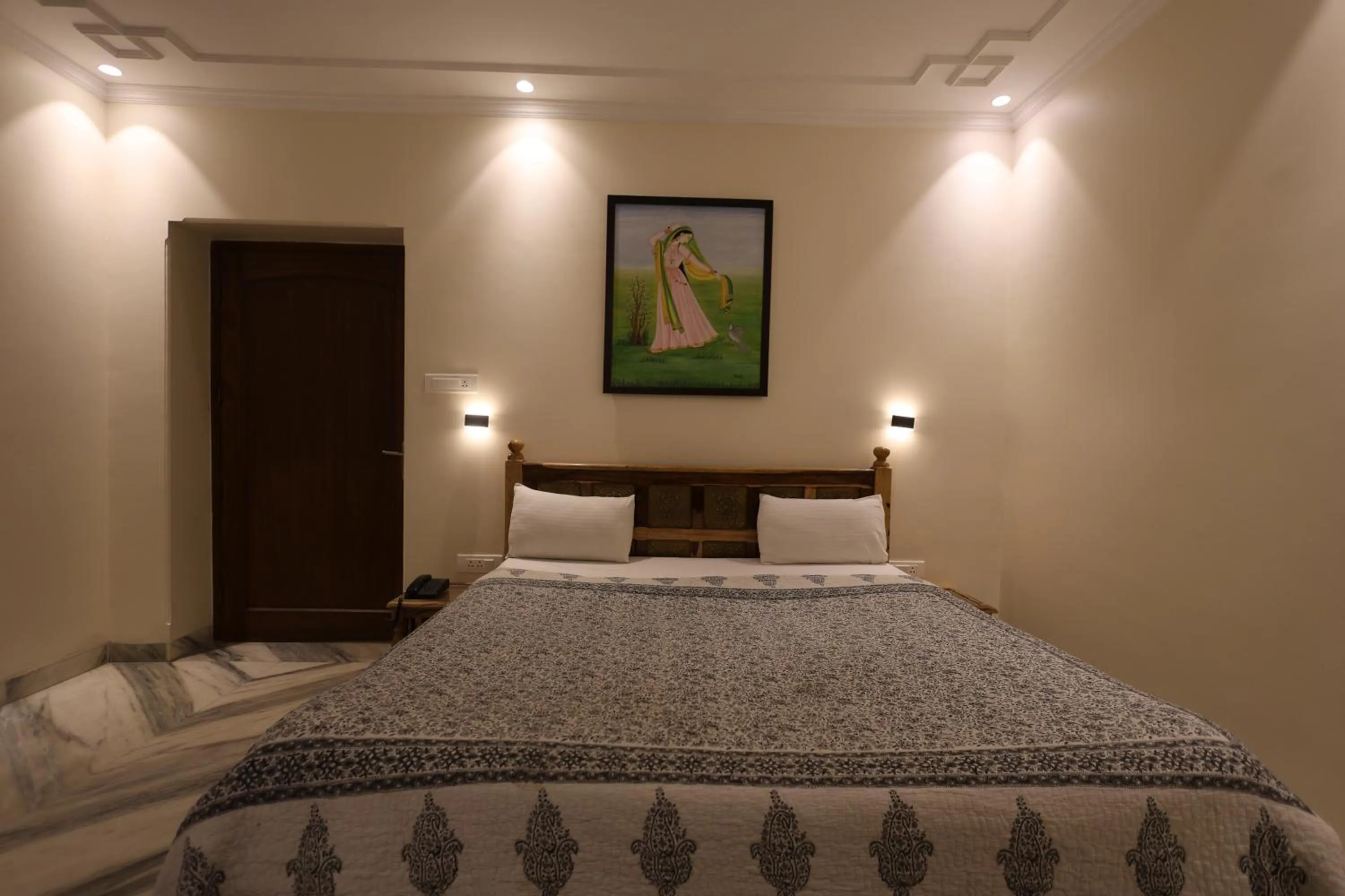 Bed in Gumaan Auberge