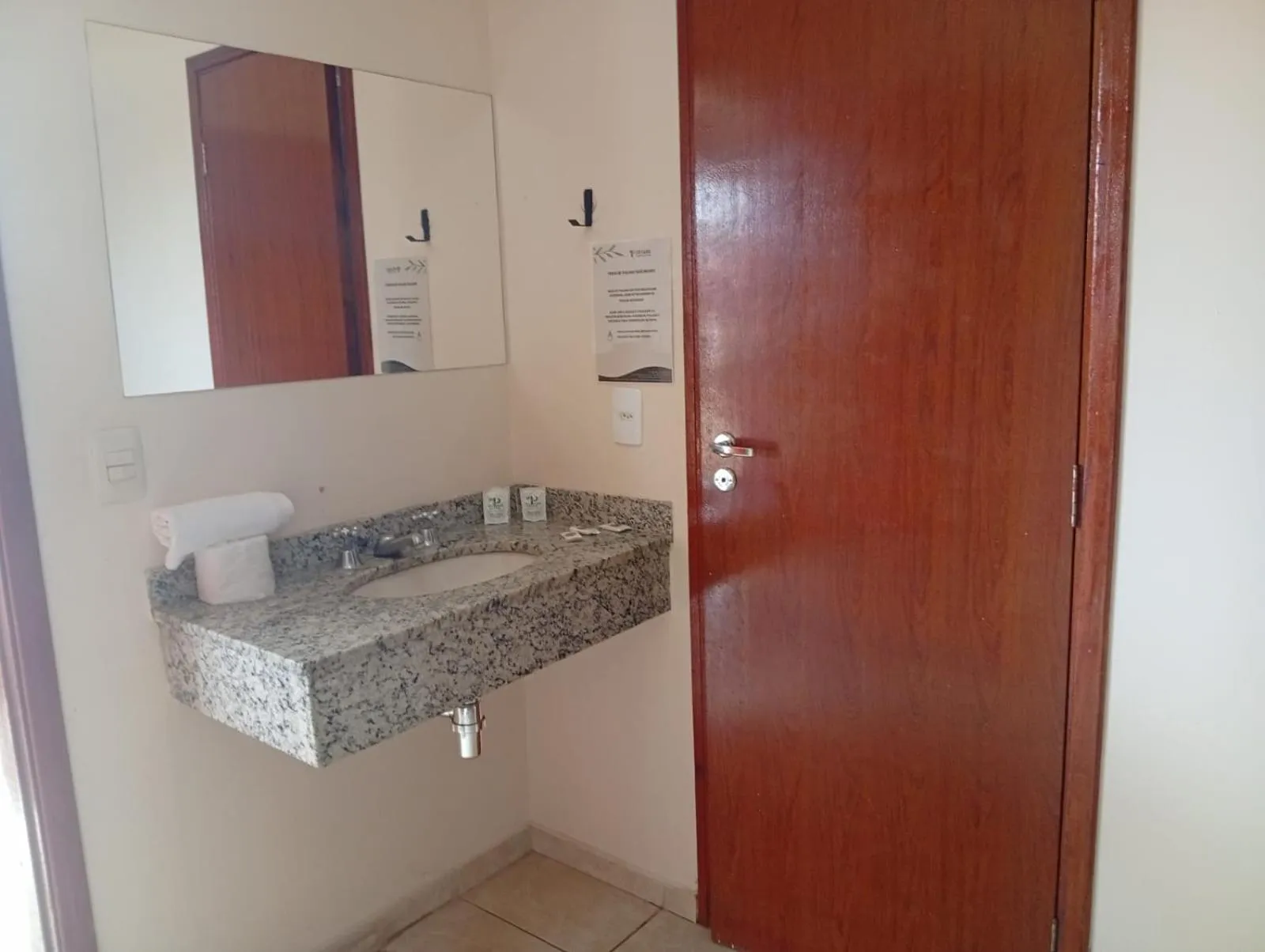 IPÊ PARK Convention Hotel