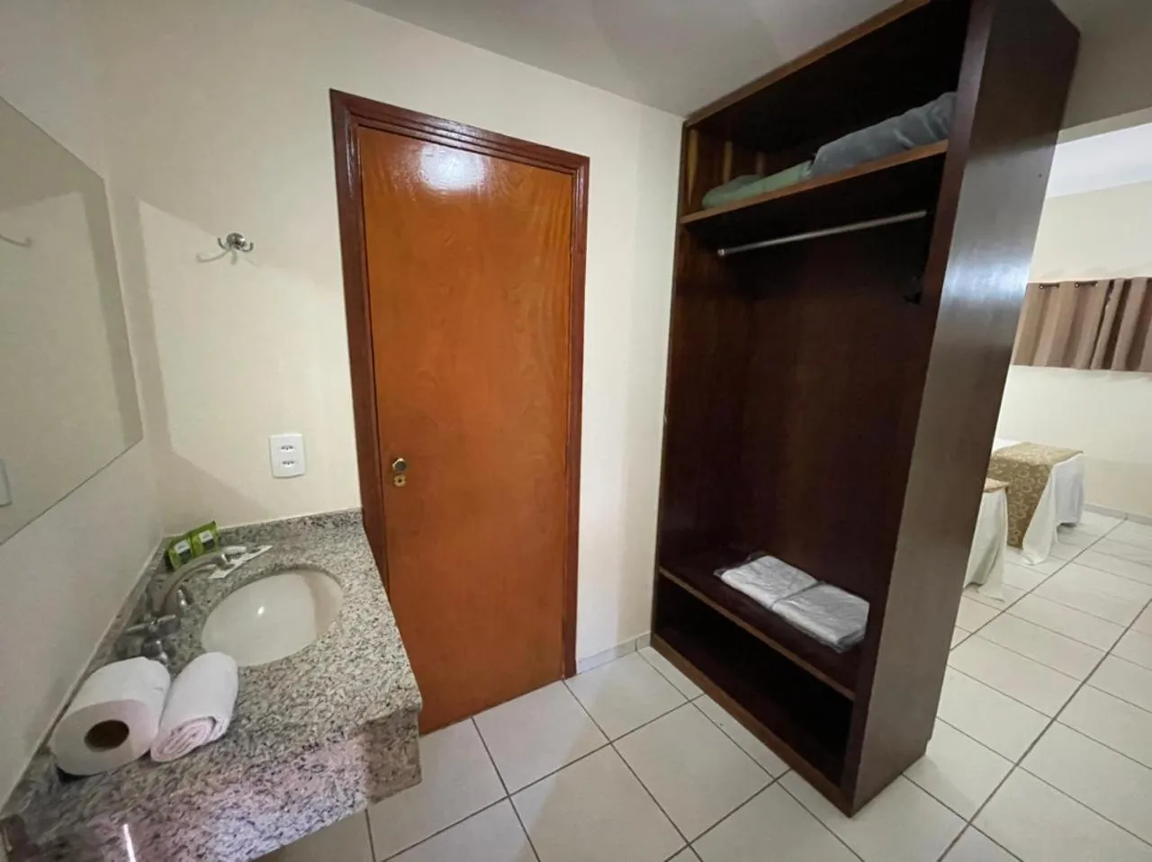 Bed in IPÊ PARK Convention Hotel