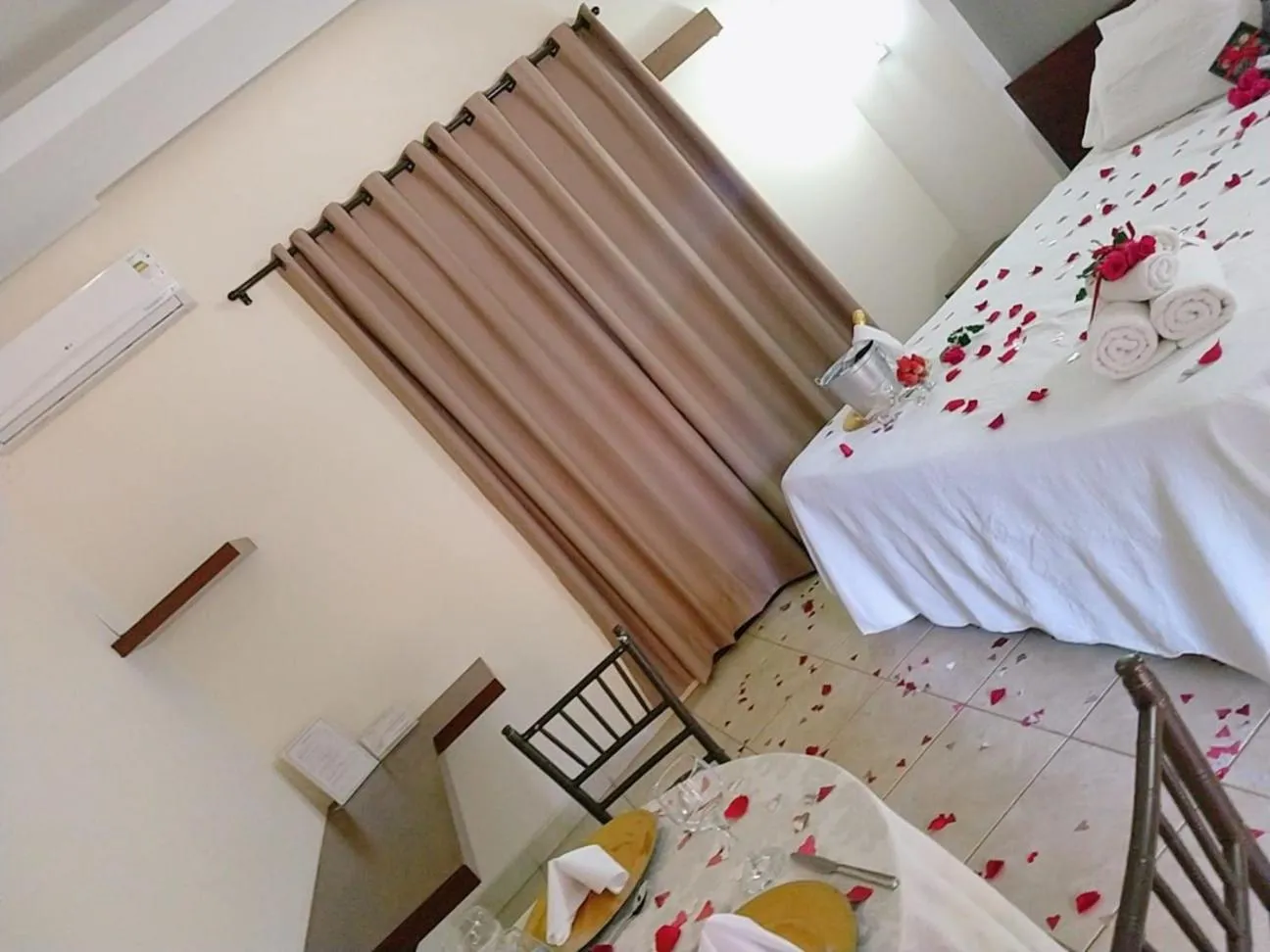 Bed in IPÊ PARK Convention Hotel