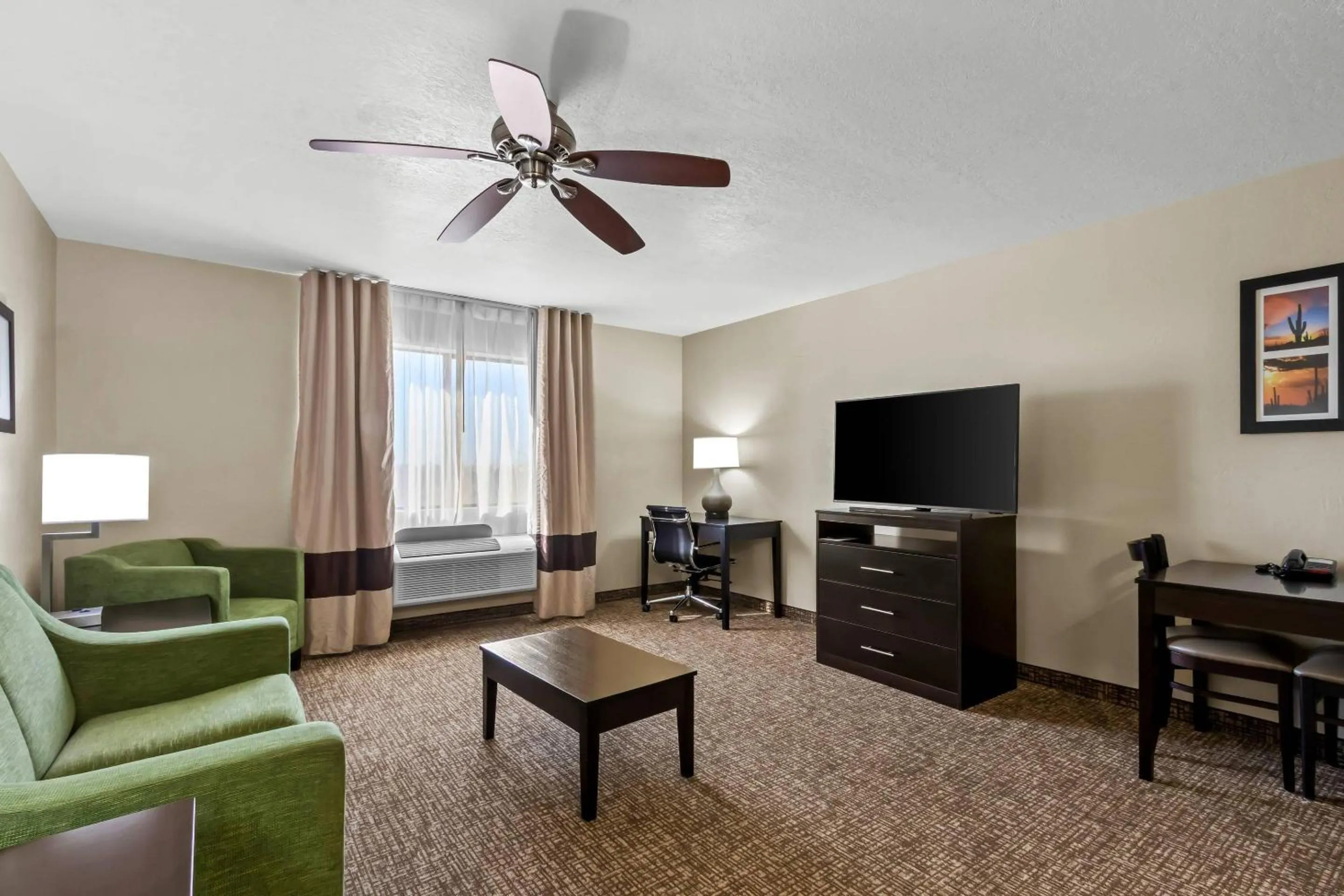 Bedroom in Comfort Inn & Suites Surprise Near Sun City West