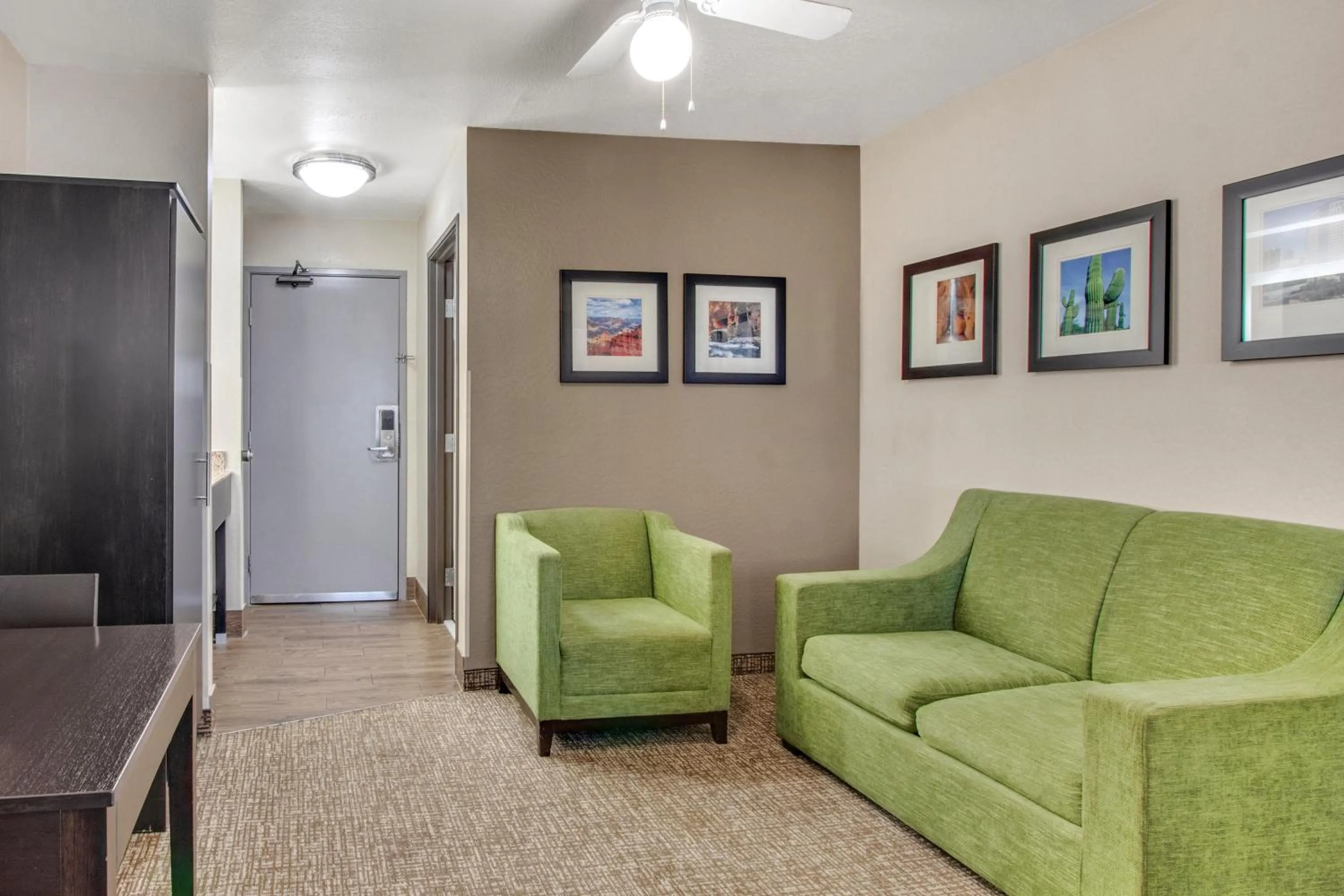 Bedroom in Comfort Inn & Suites Surprise Near Sun City West