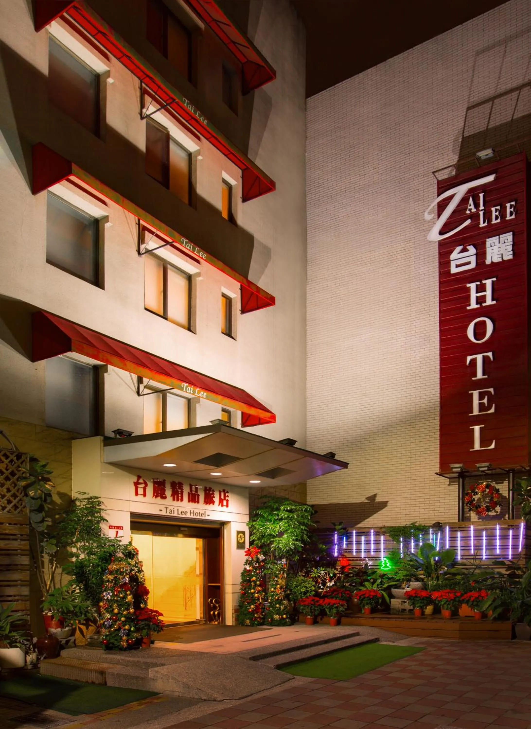 Property building in Tai Lee Hotel